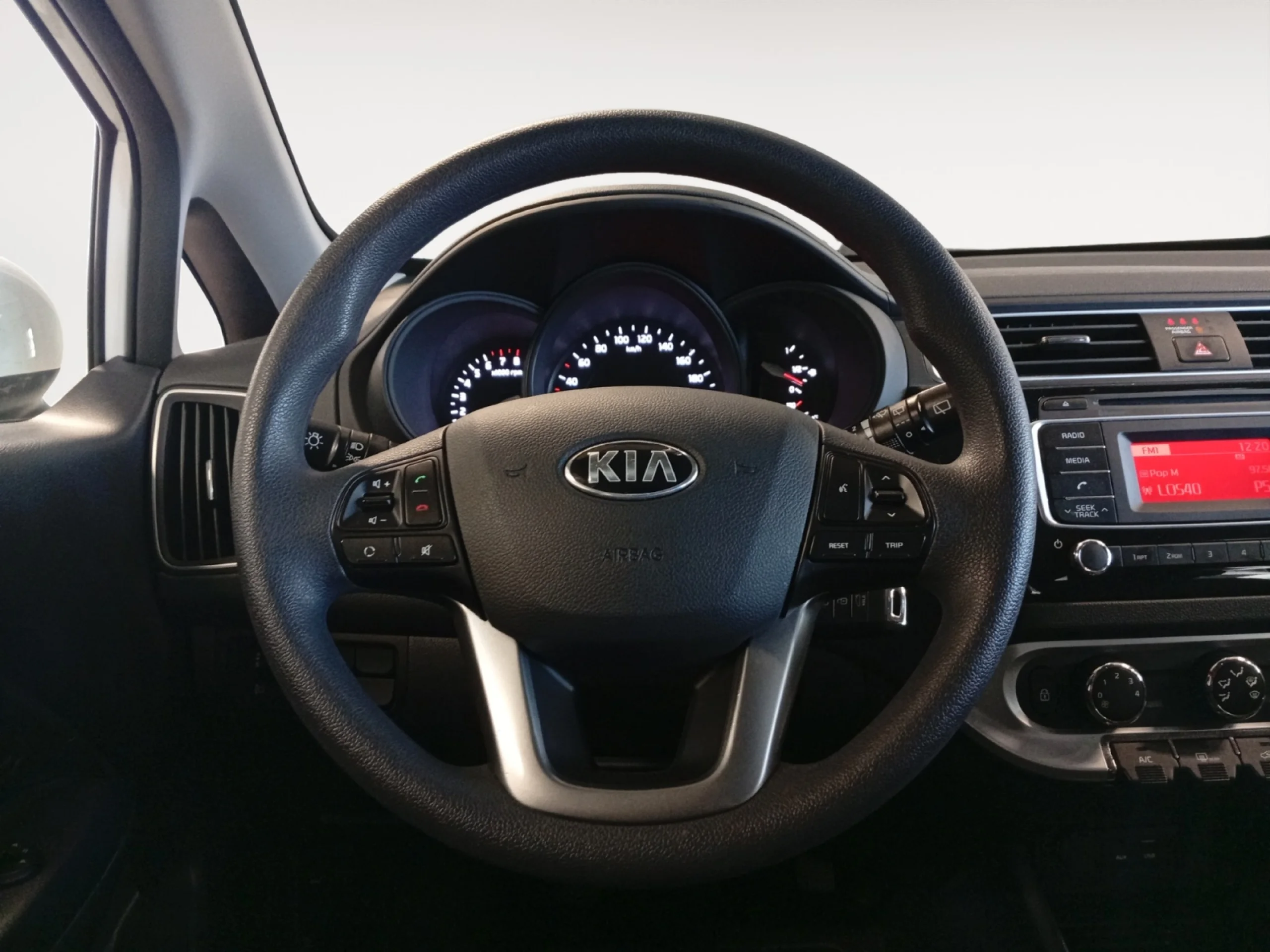 KIA Rio 1.2 CVVT 62KW (84CV) CONCEPT - Foto 11
