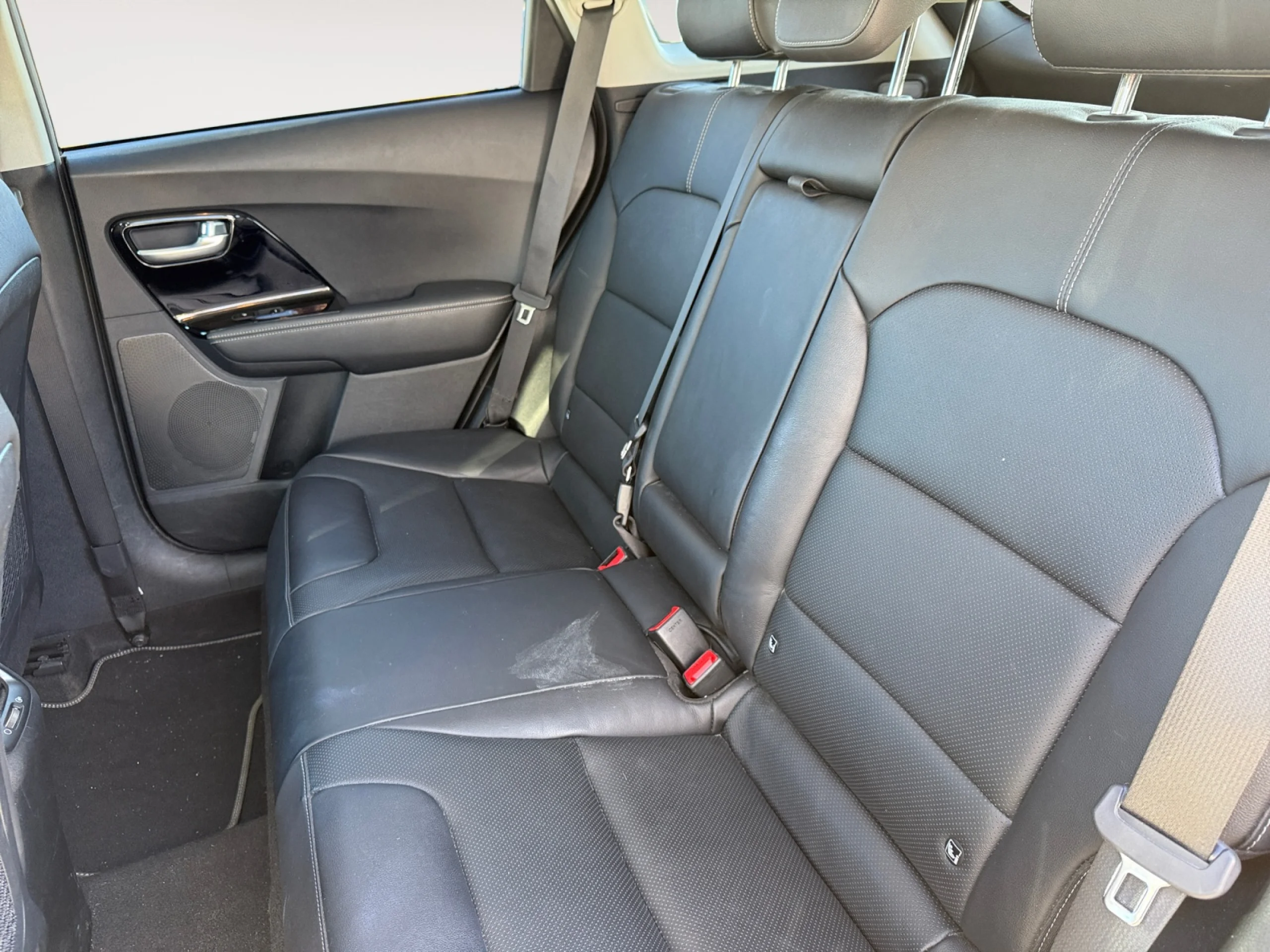 KIA Niro 1.6 GDI PHEV 104KW (141CV) EMOTION - Foto 6
