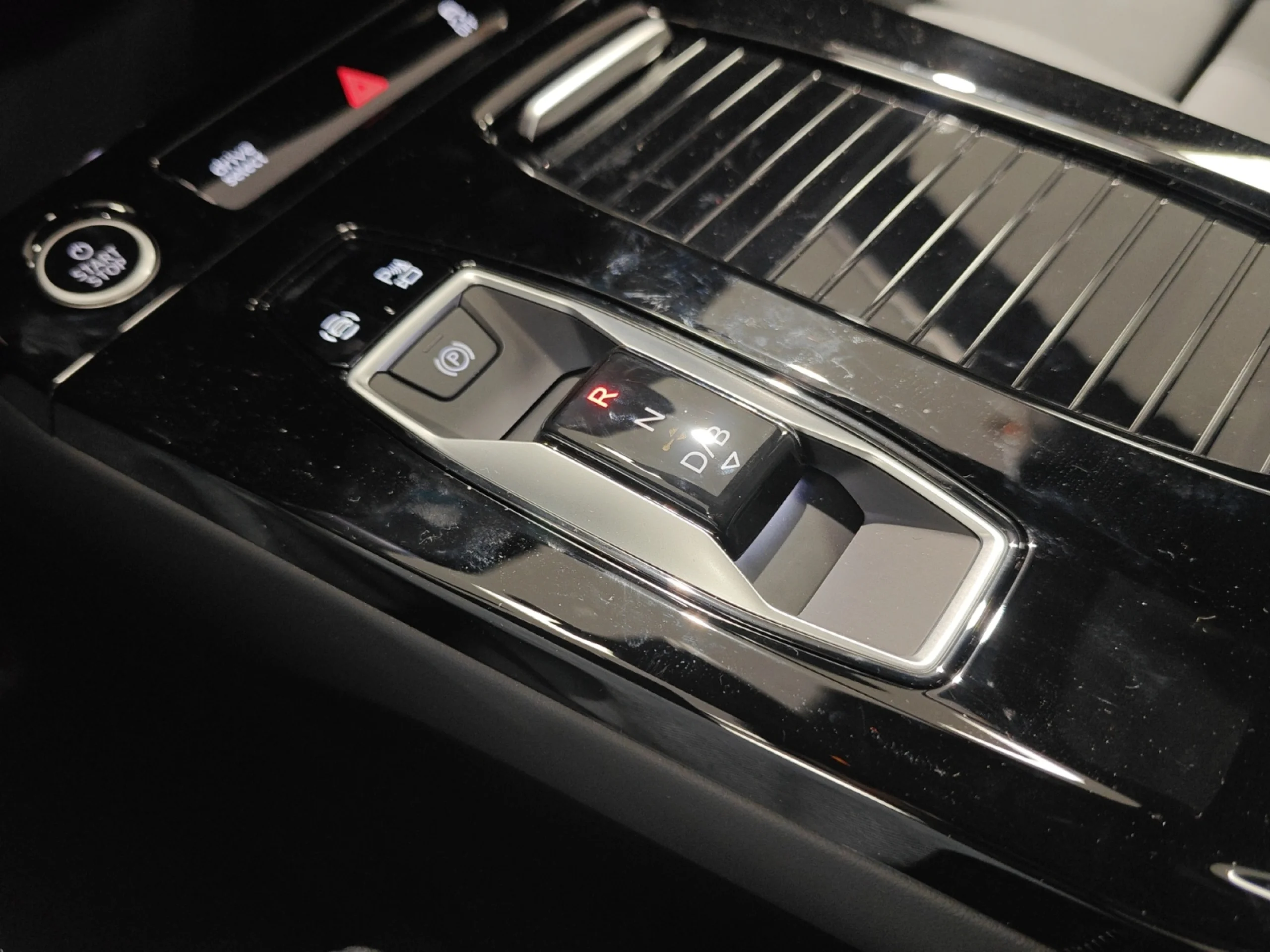 AUDI Q6 SPORTBACK E TRON S LINE PERFORMANCE - Foto 17