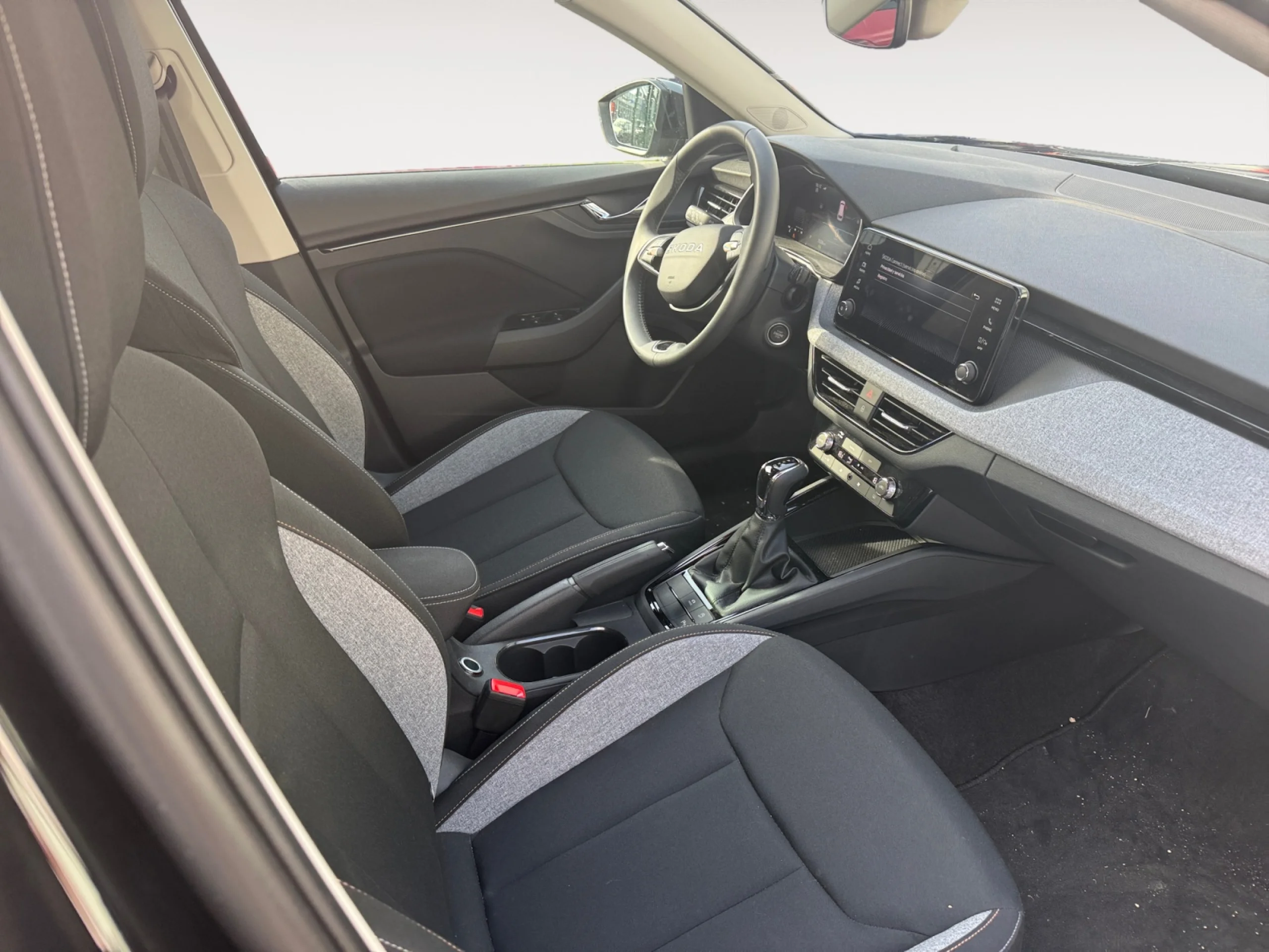 SKODA KAMIQ 1.0 TSI 85KW (115CV) DSG DESIGN - Foto 5