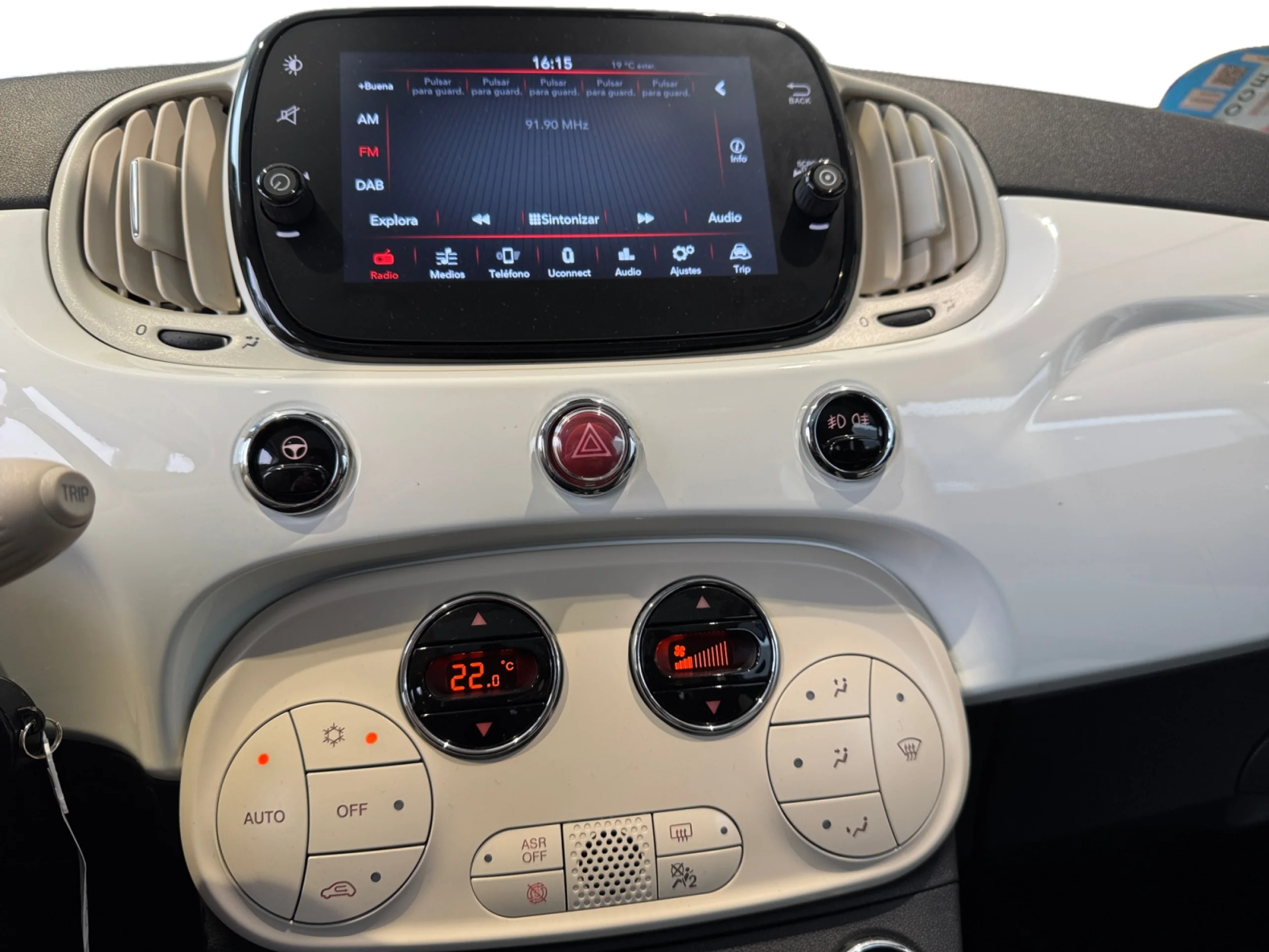 FIAT 500 DOLCEVITA 1.0 HYBRID 51KW (70 CV) - Foto 9