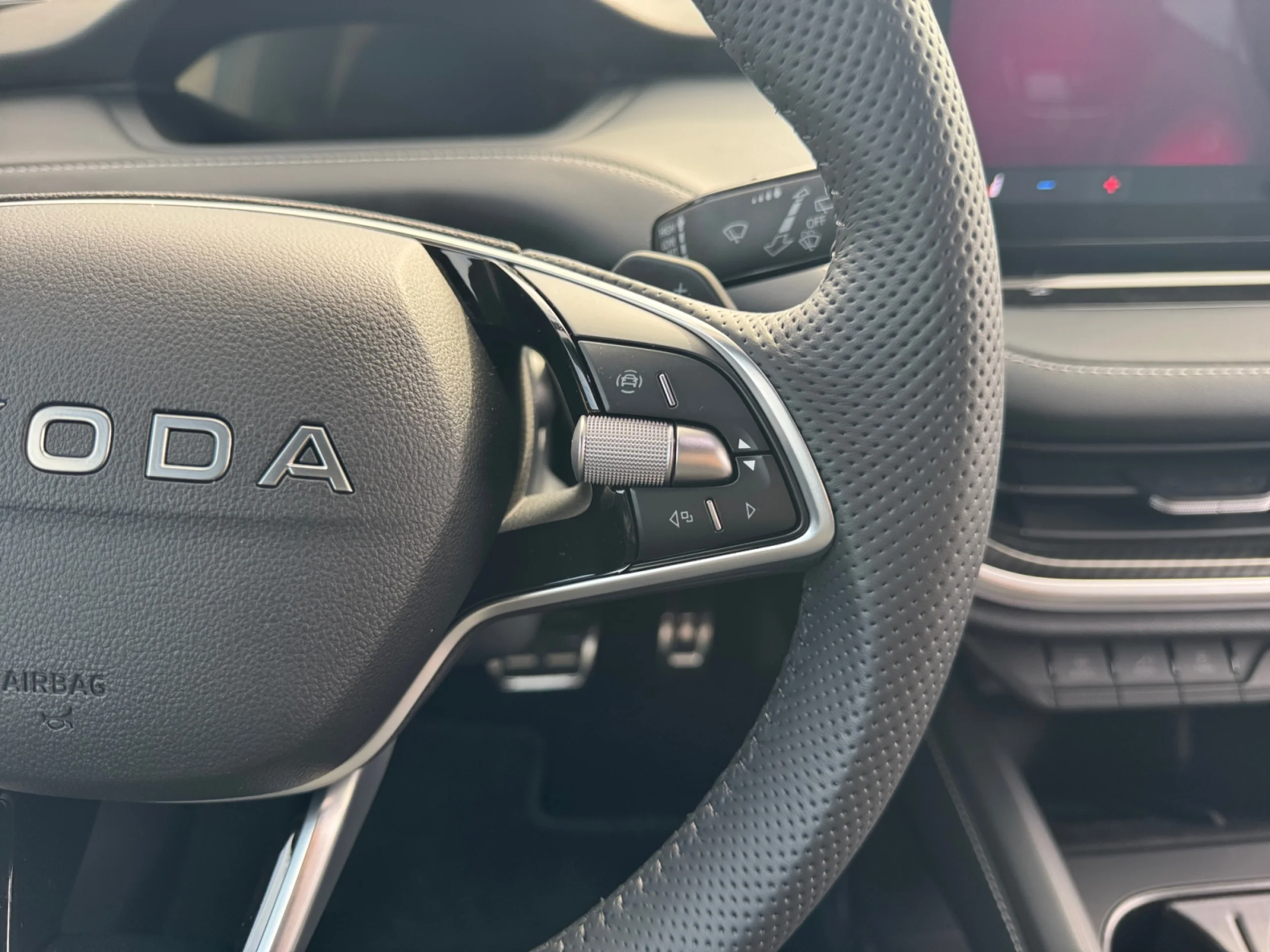 SKODA ELROQ 150 KW (204 CV) 63 KWH SPORTLINE - Foto 12
