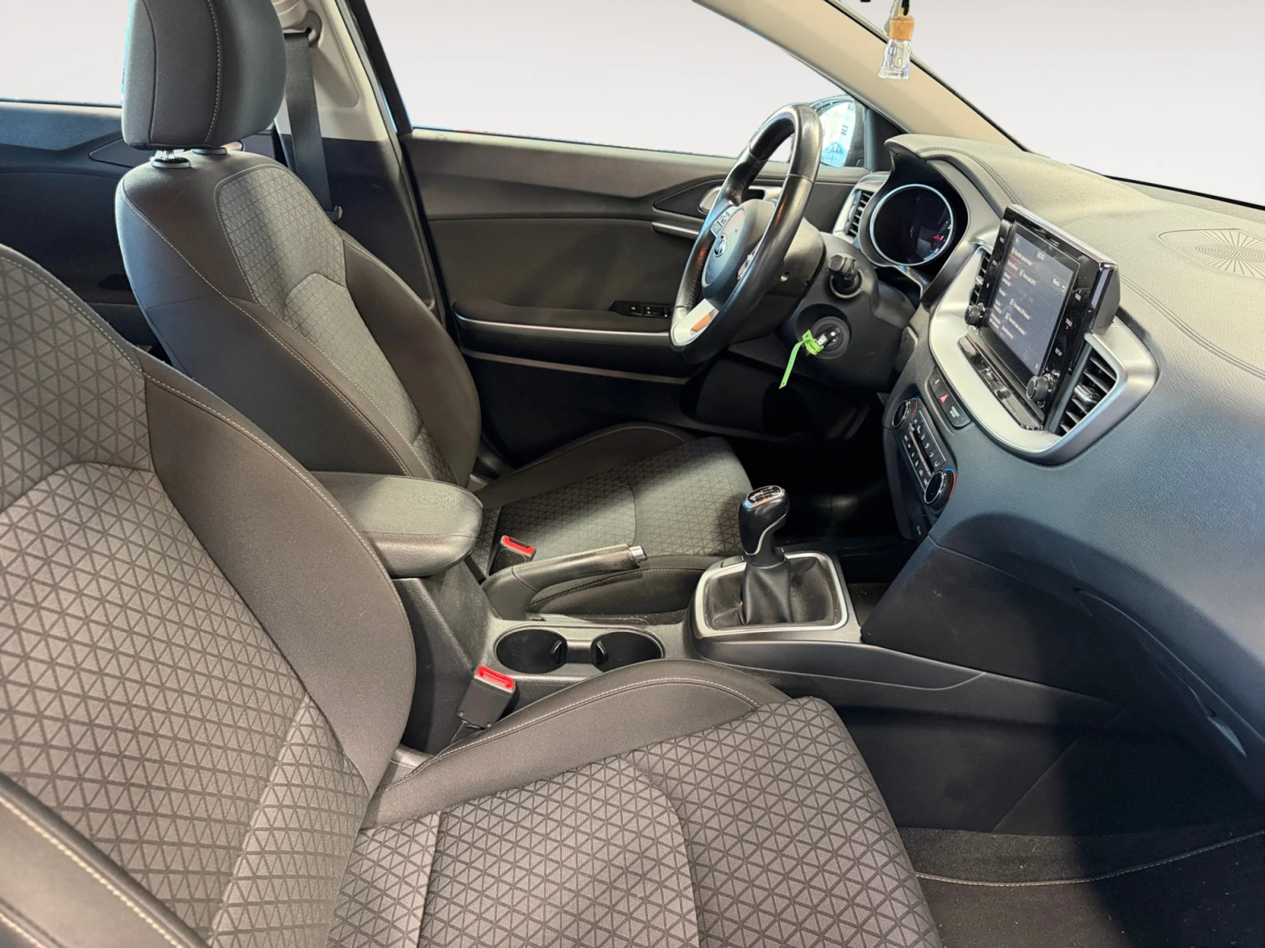 KIA CEED 1.0 T GDI 88KW (120CV) DRIVE - Foto 5