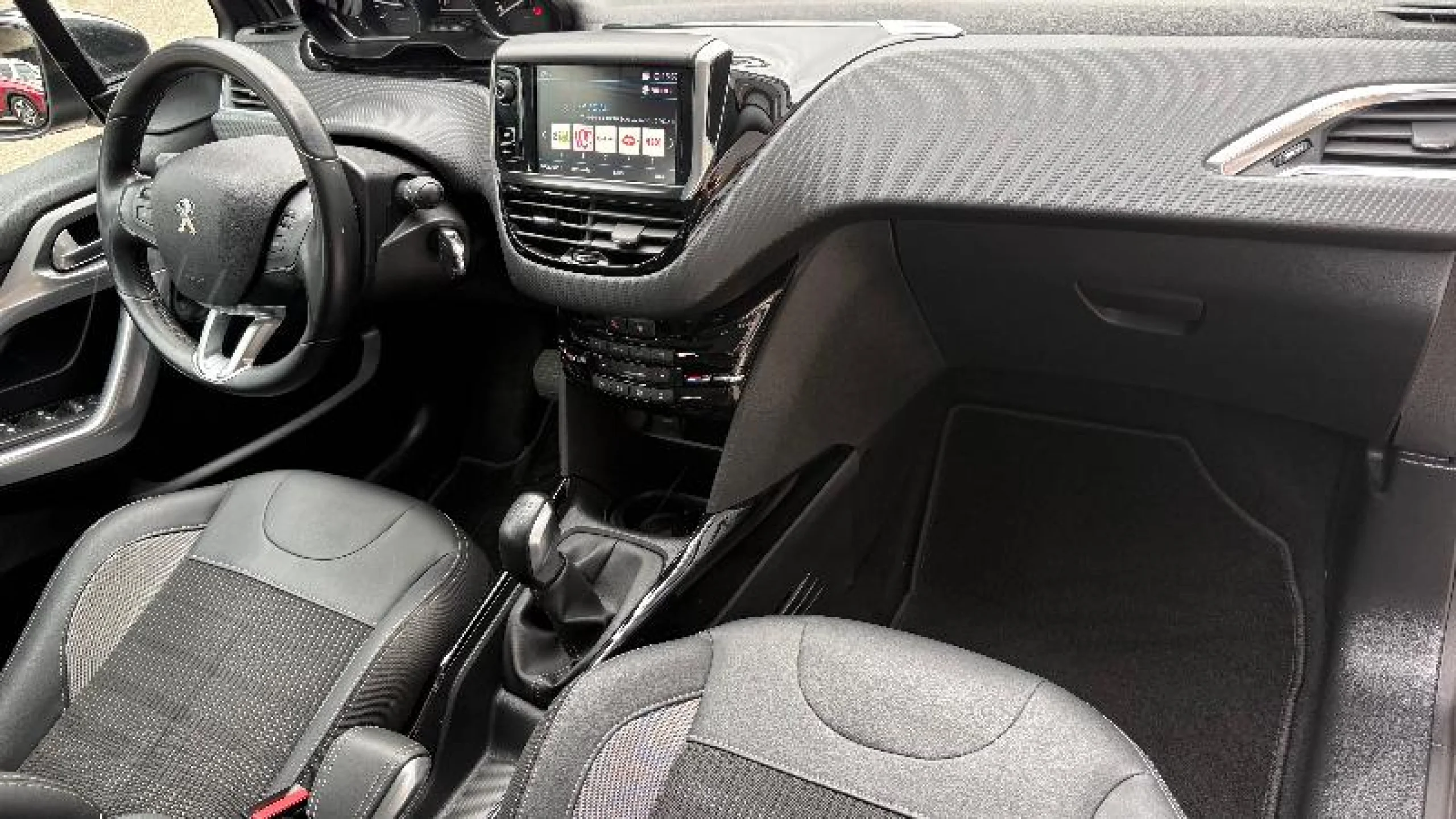 PEUGEOT 2008 ALLURE BLUEHDI 100 S&S BVM6 - Foto 11