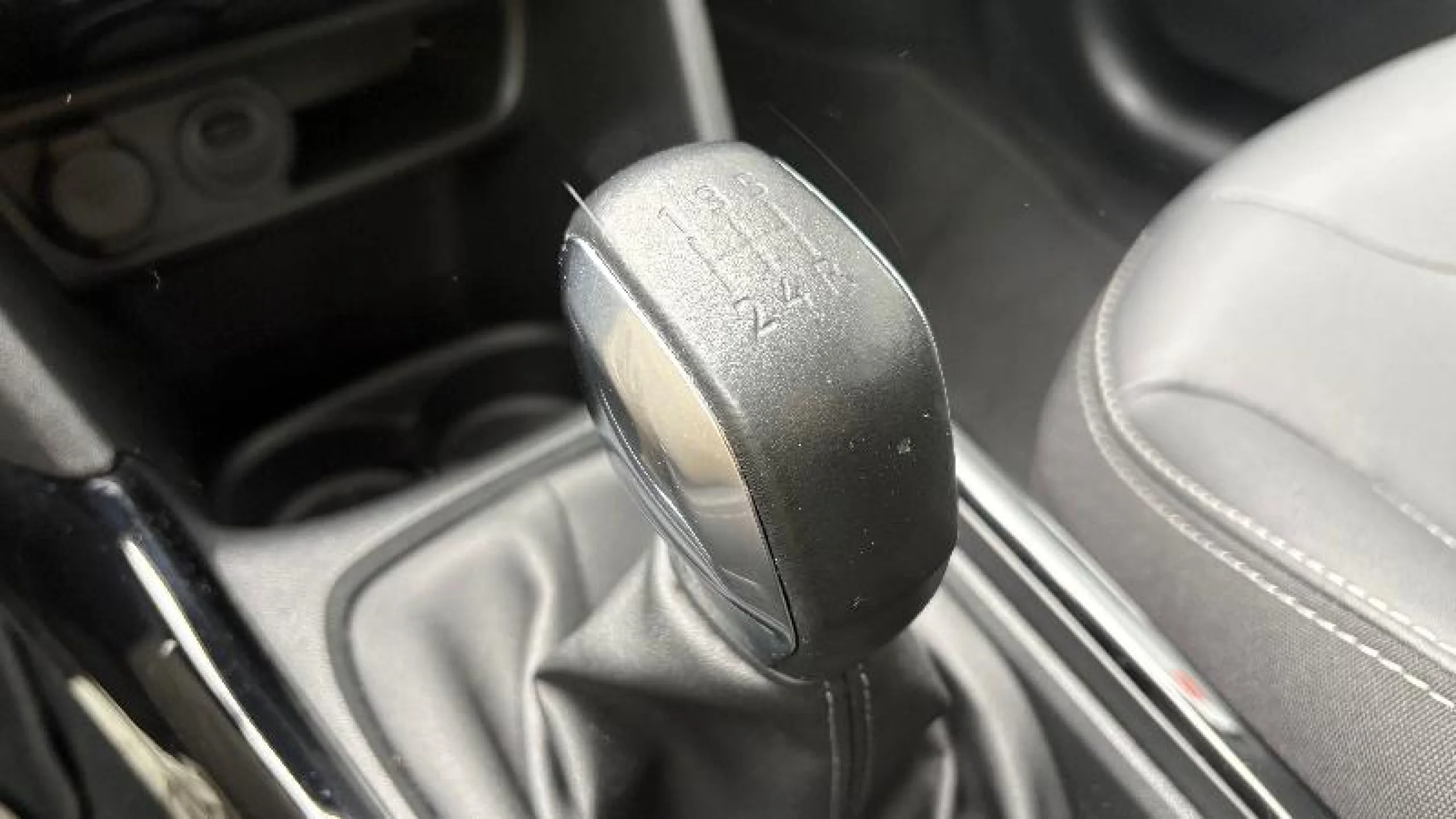 PEUGEOT 2008 ALLURE BLUEHDI 100 S&S BVM6 - Foto 26