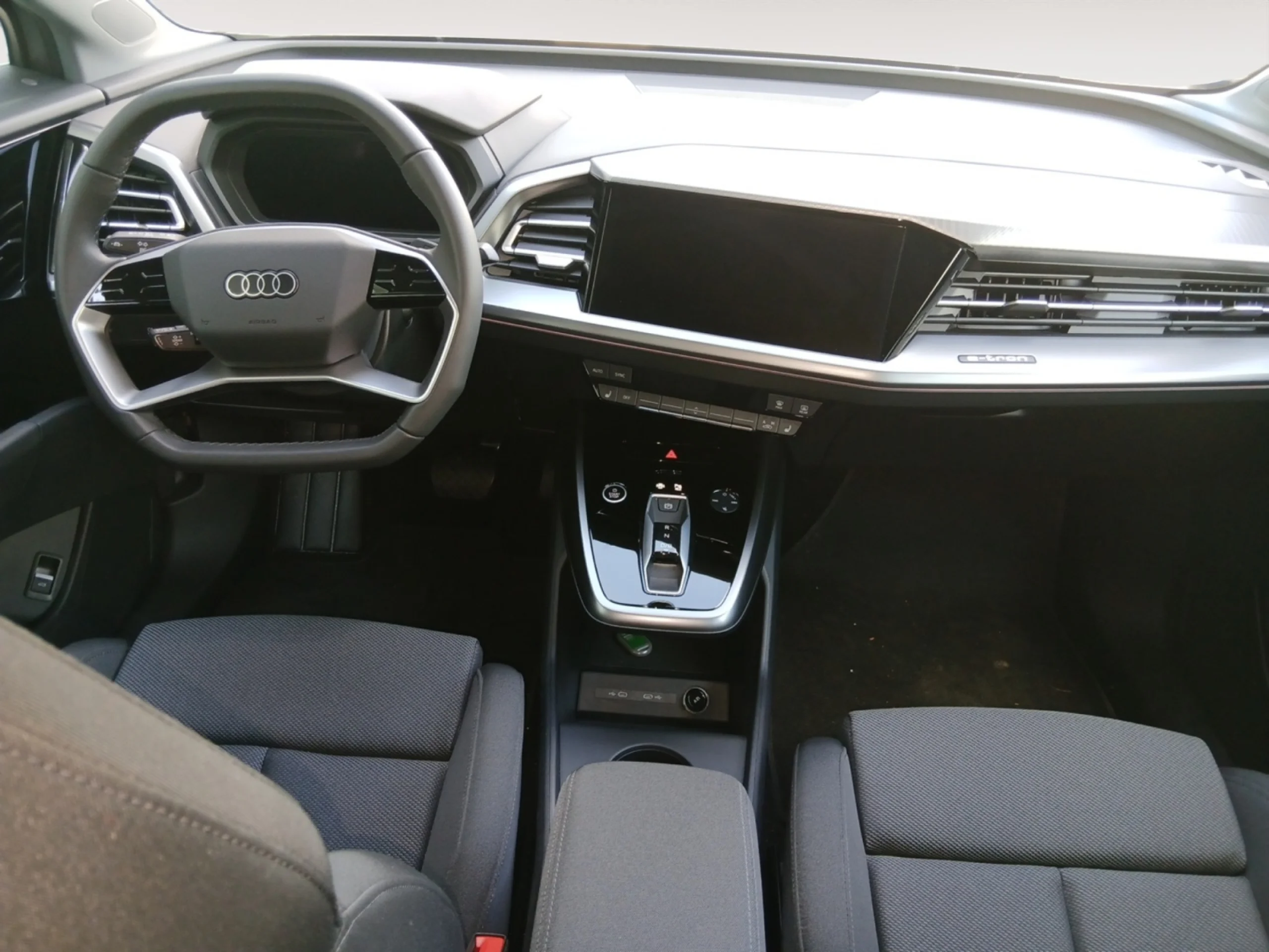 AUDI Q4 Q4 SPORTBACK GENUINE EDITION 45 E TRON  210,00 KW 77,0 KWH - Foto 4