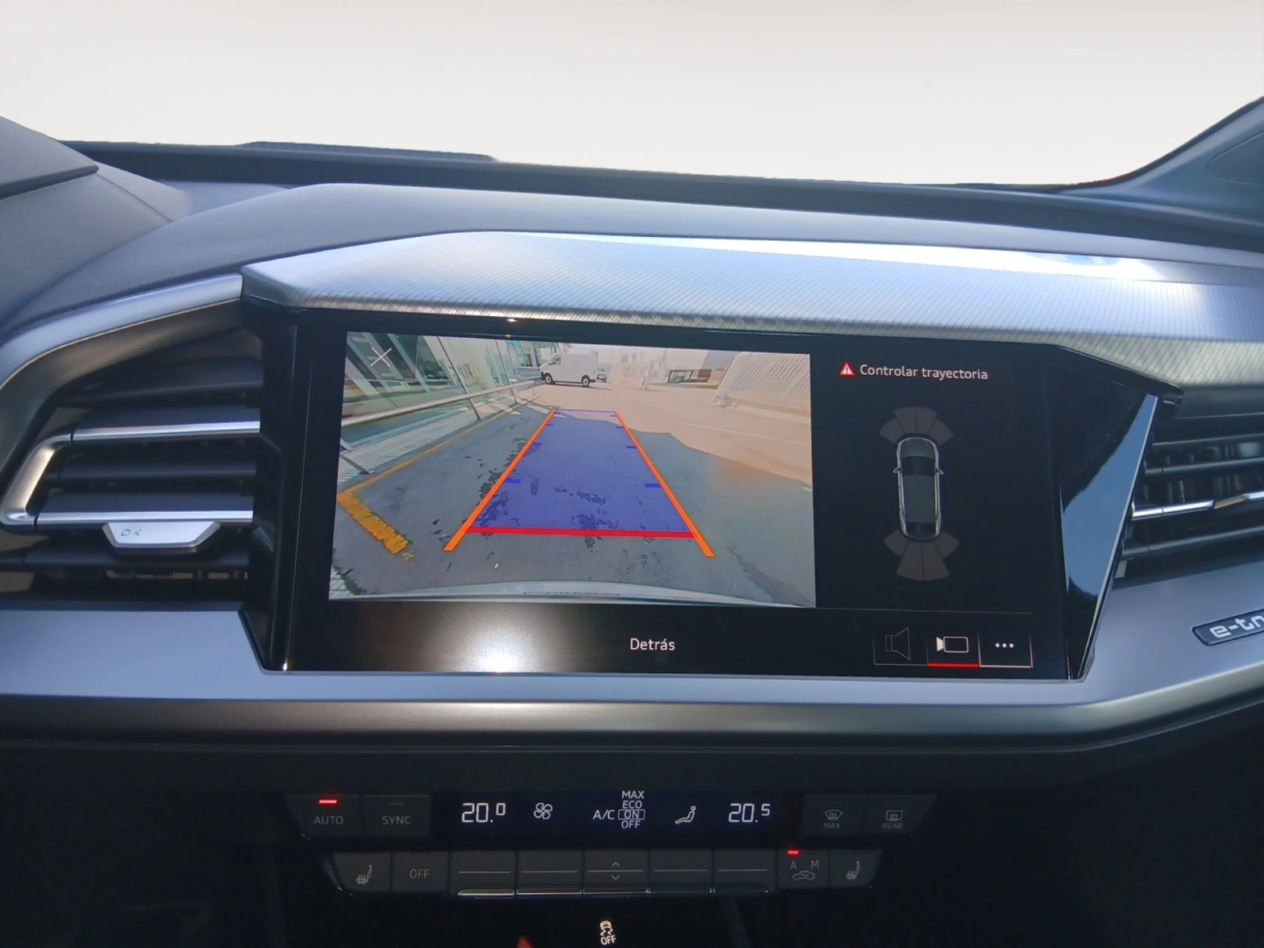 AUDI Q4 Q4 SPORTBACK GENUINE EDITION 45 E TRON  210,00 KW 77,0 KWH - Foto 16