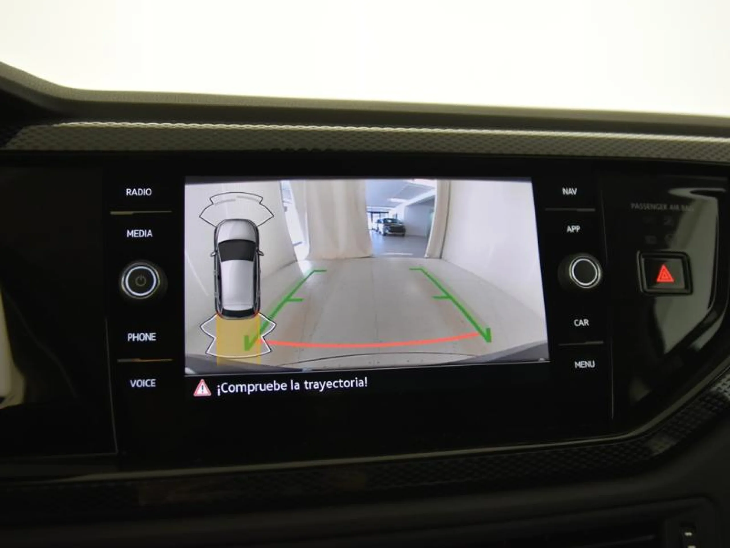 VOLKSWAGEN POLO POLO MÁS 1.0 TSI 70 KW (95 CV)  5 VEL. - Foto 13