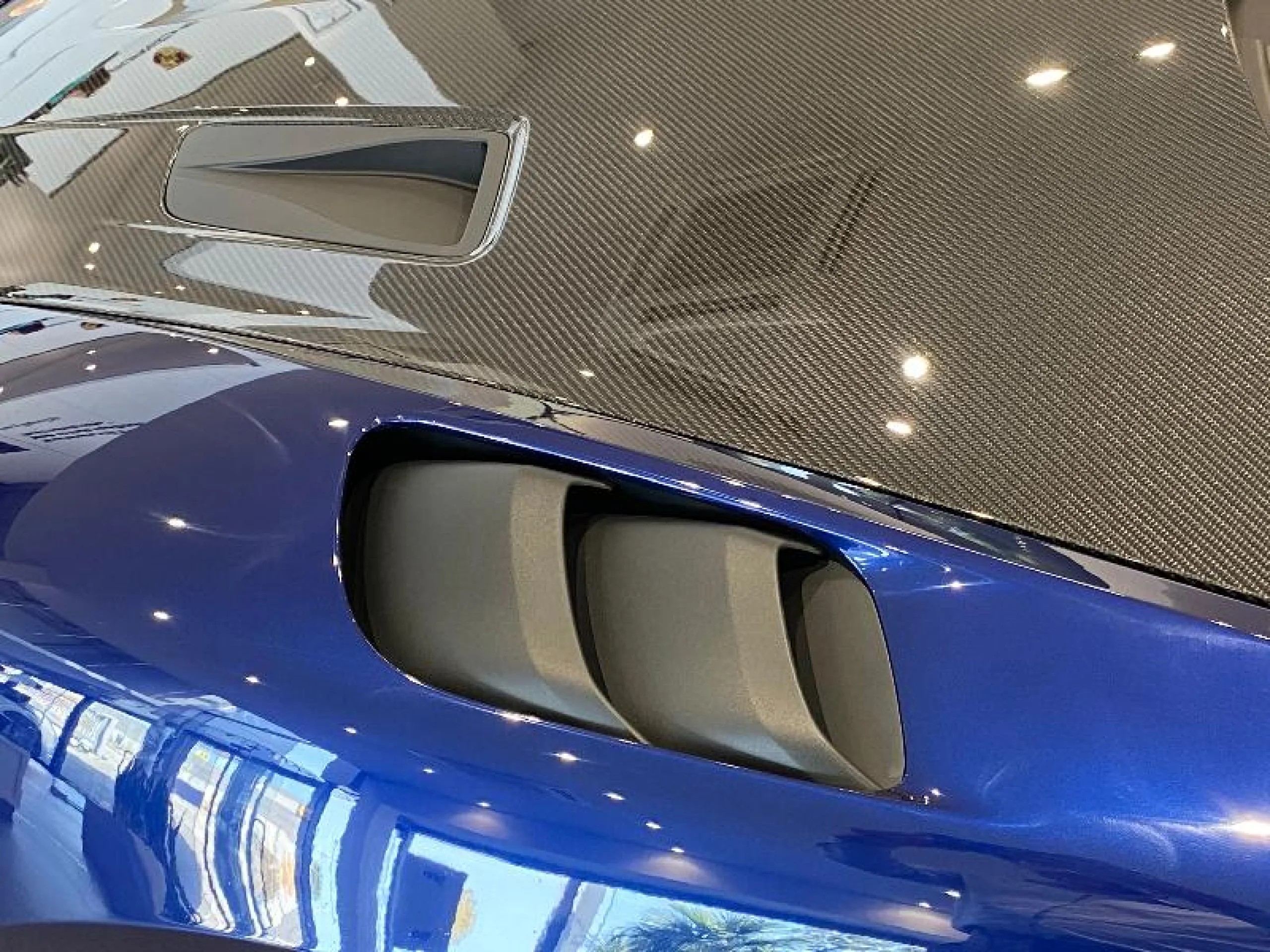PORSCHE 718 CAYMAN GT4 RS - Foto 25