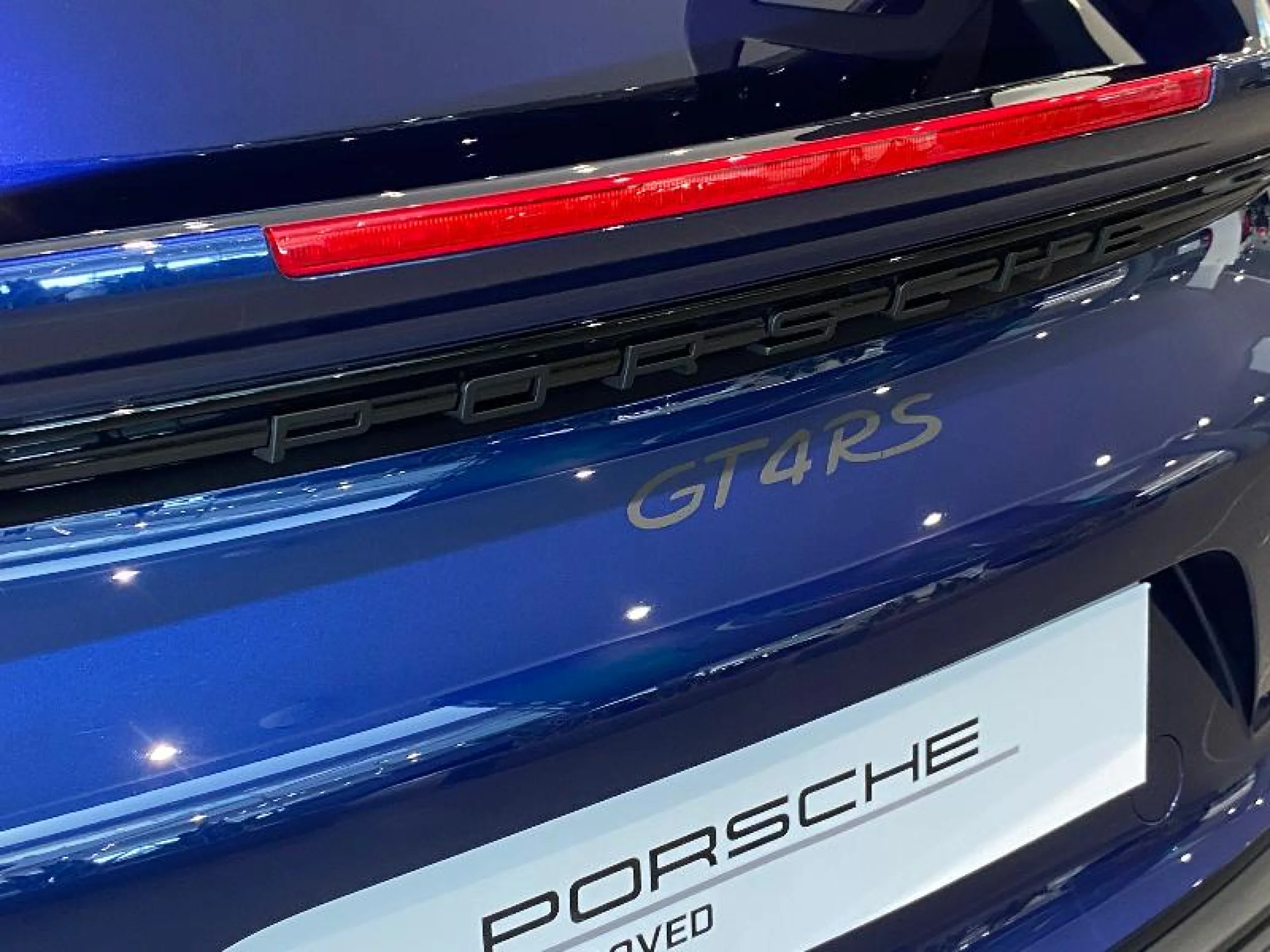 PORSCHE 718 CAYMAN GT4 RS - Foto 32