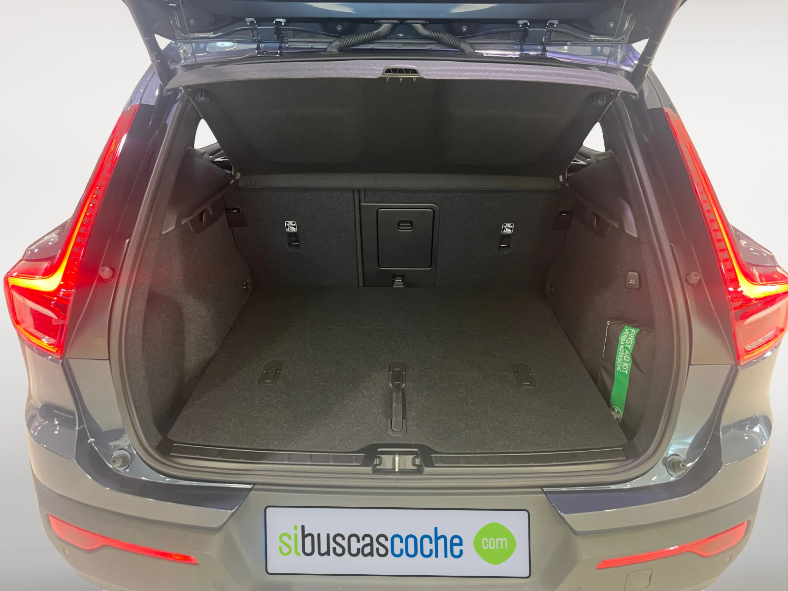 VOLVO XC40 2.0 B4 G CORE AUTO - Foto 8