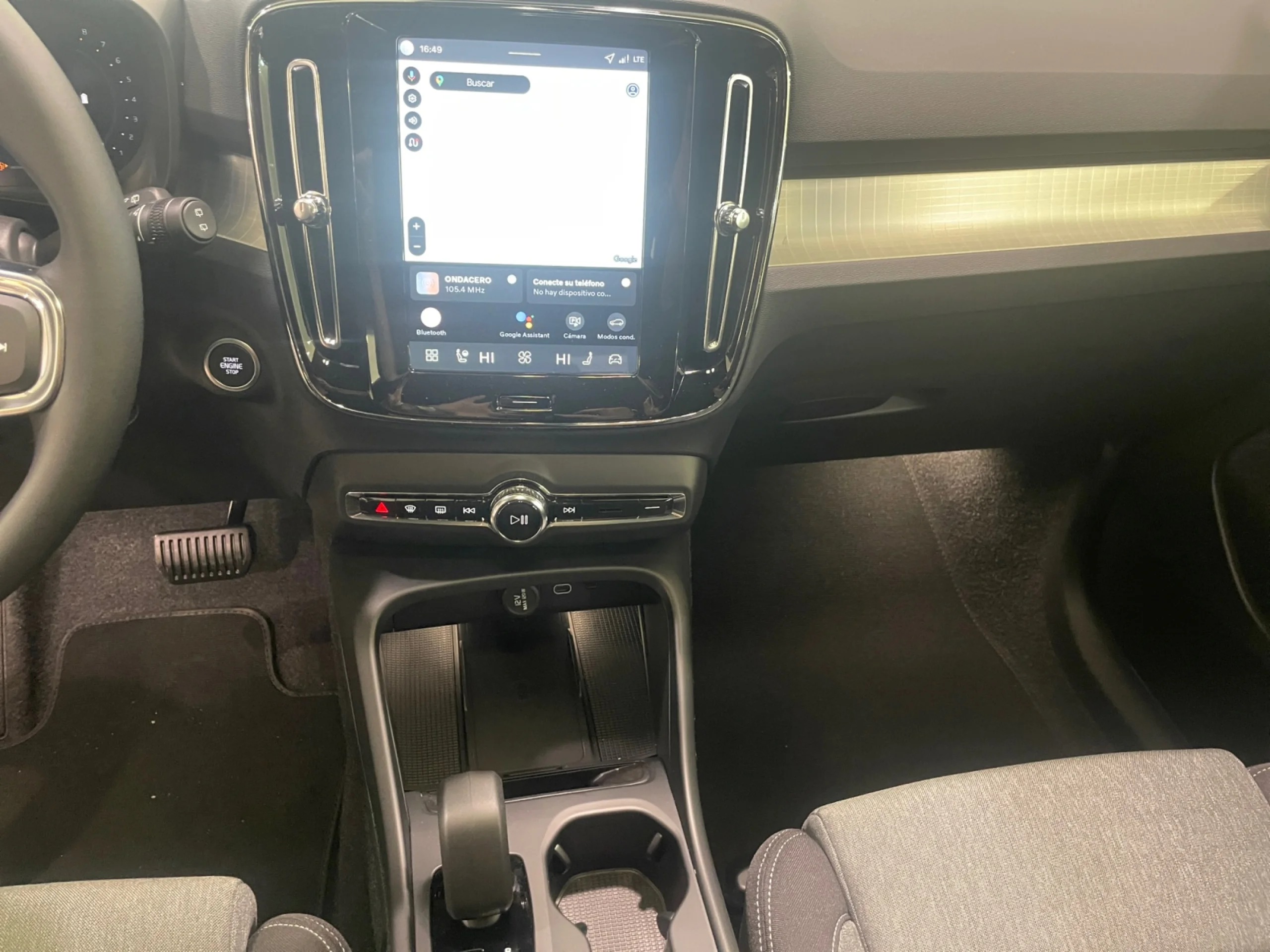 VOLVO XC40 2.0 B4 G CORE AUTO - Foto 11