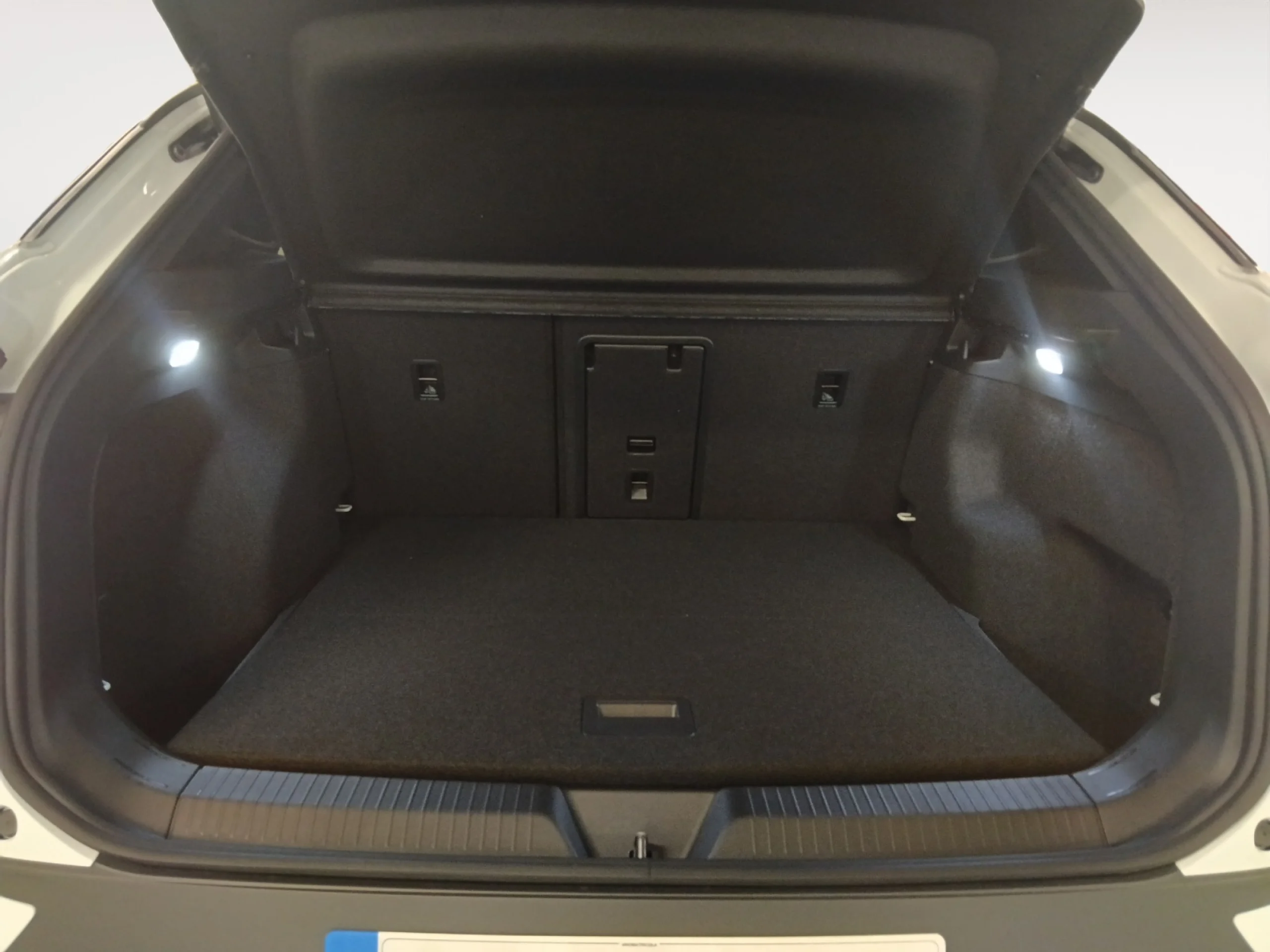 VOLKSWAGEN ID.4 PRO BLACK 210KW (286CV) 77KWH - Foto 7