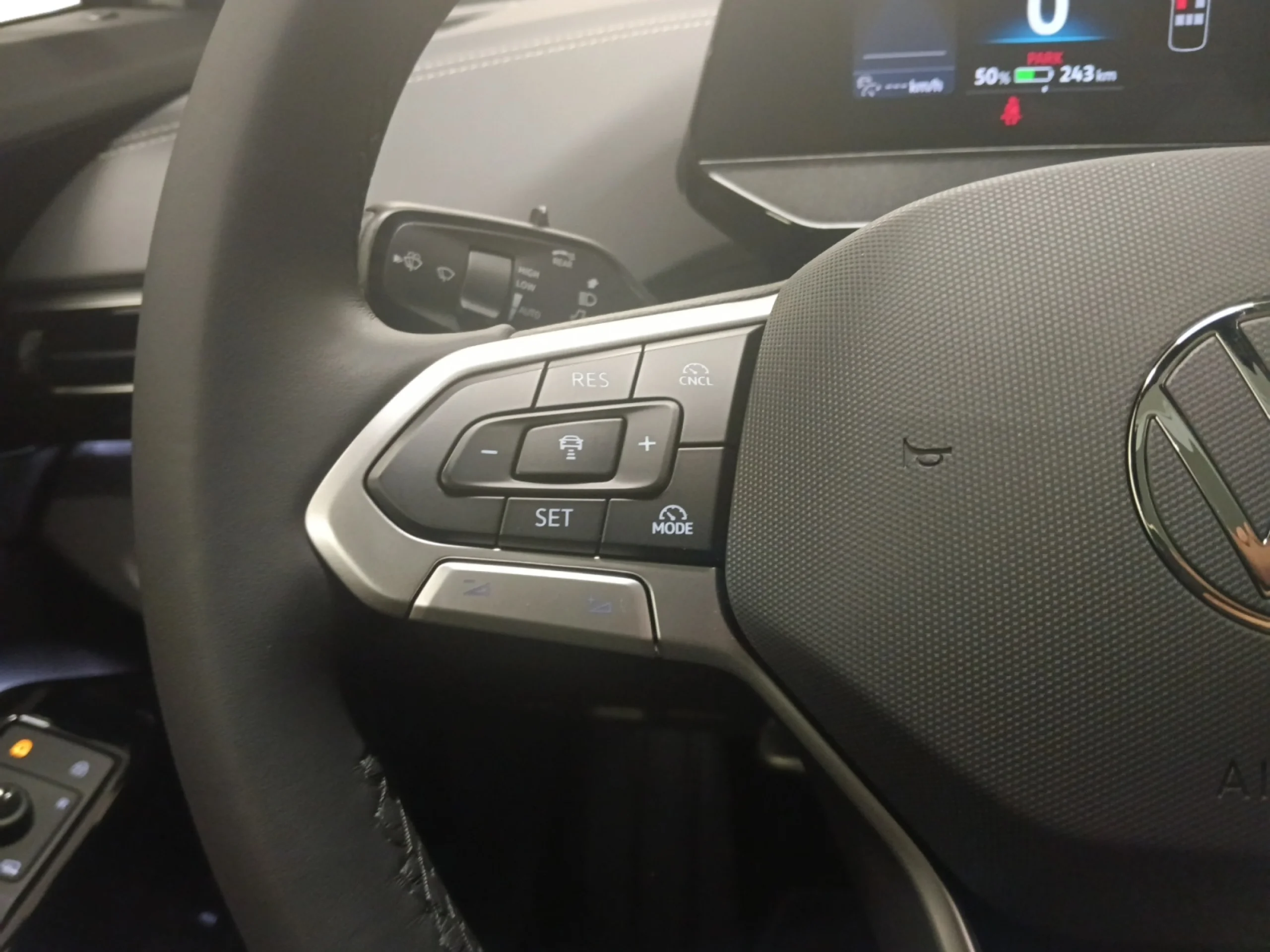 VOLKSWAGEN ID.4 PRO BLACK 210KW (286CV) 77KWH - Foto 11