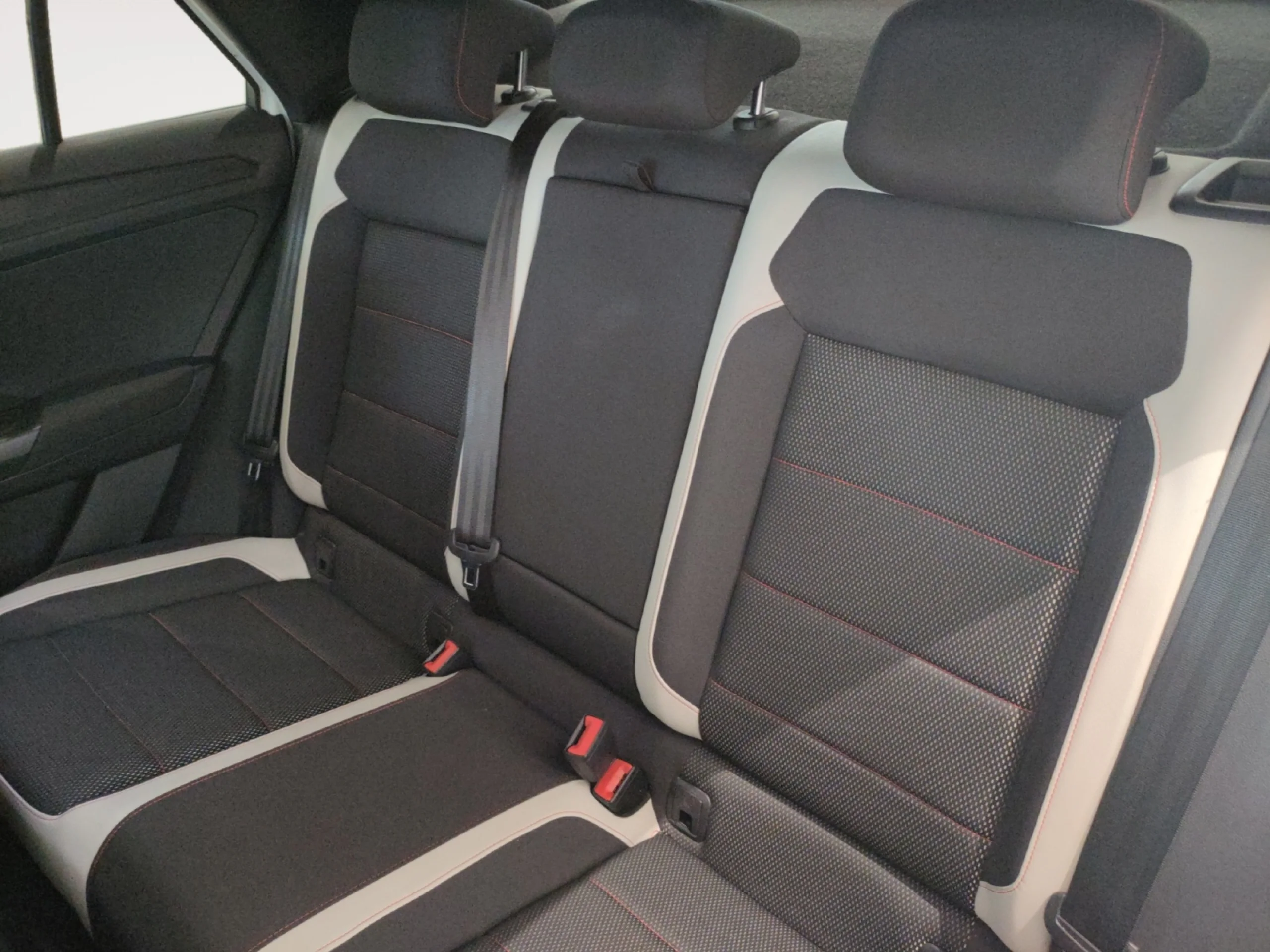 VOLKSWAGEN T ROC SPORT 2.0 TSI 140KW (190CV) 4 MOTION DSG - Foto 6