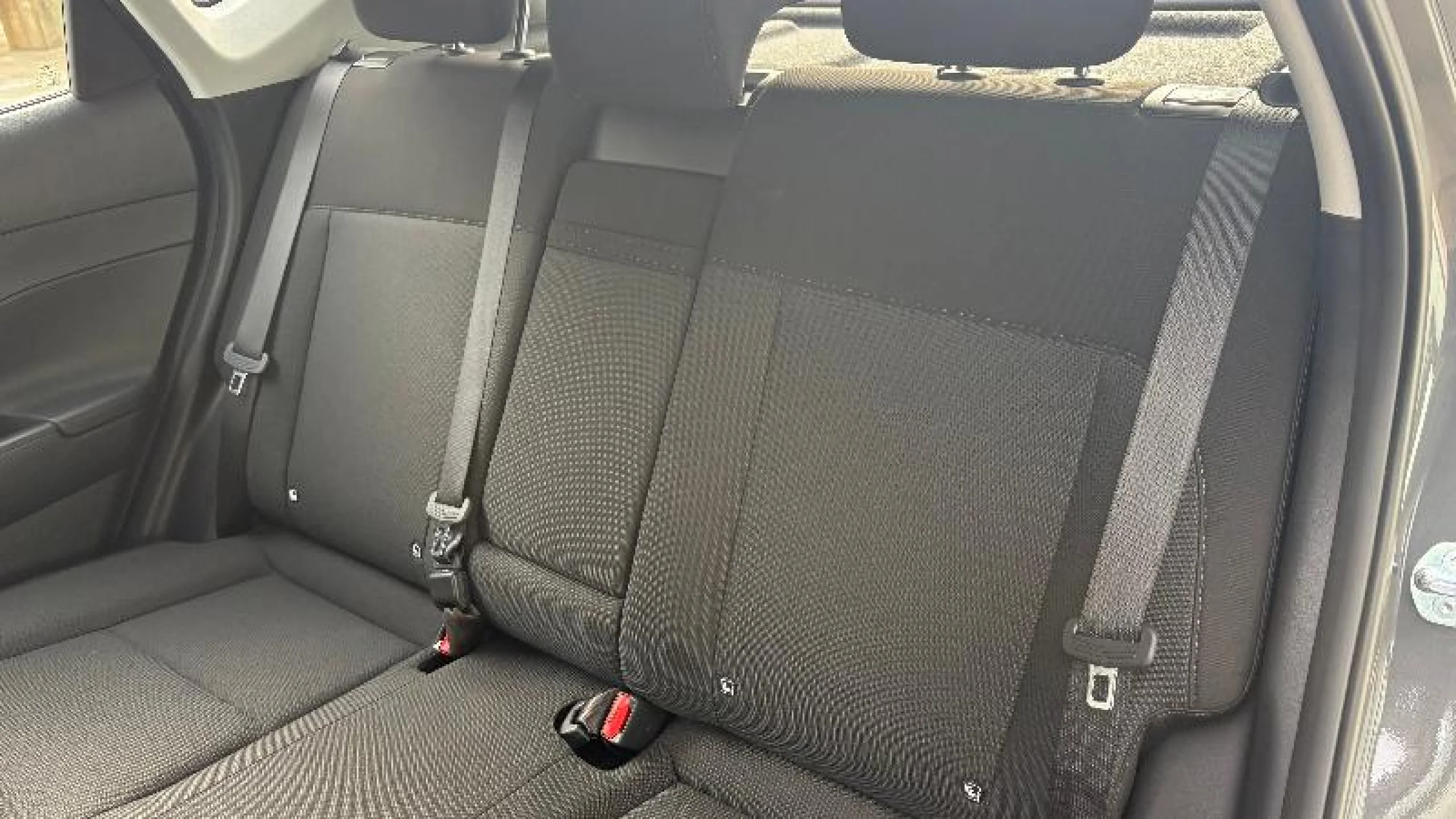 HYUNDAI KONA 1.6T 138CV MAXX - Foto 21