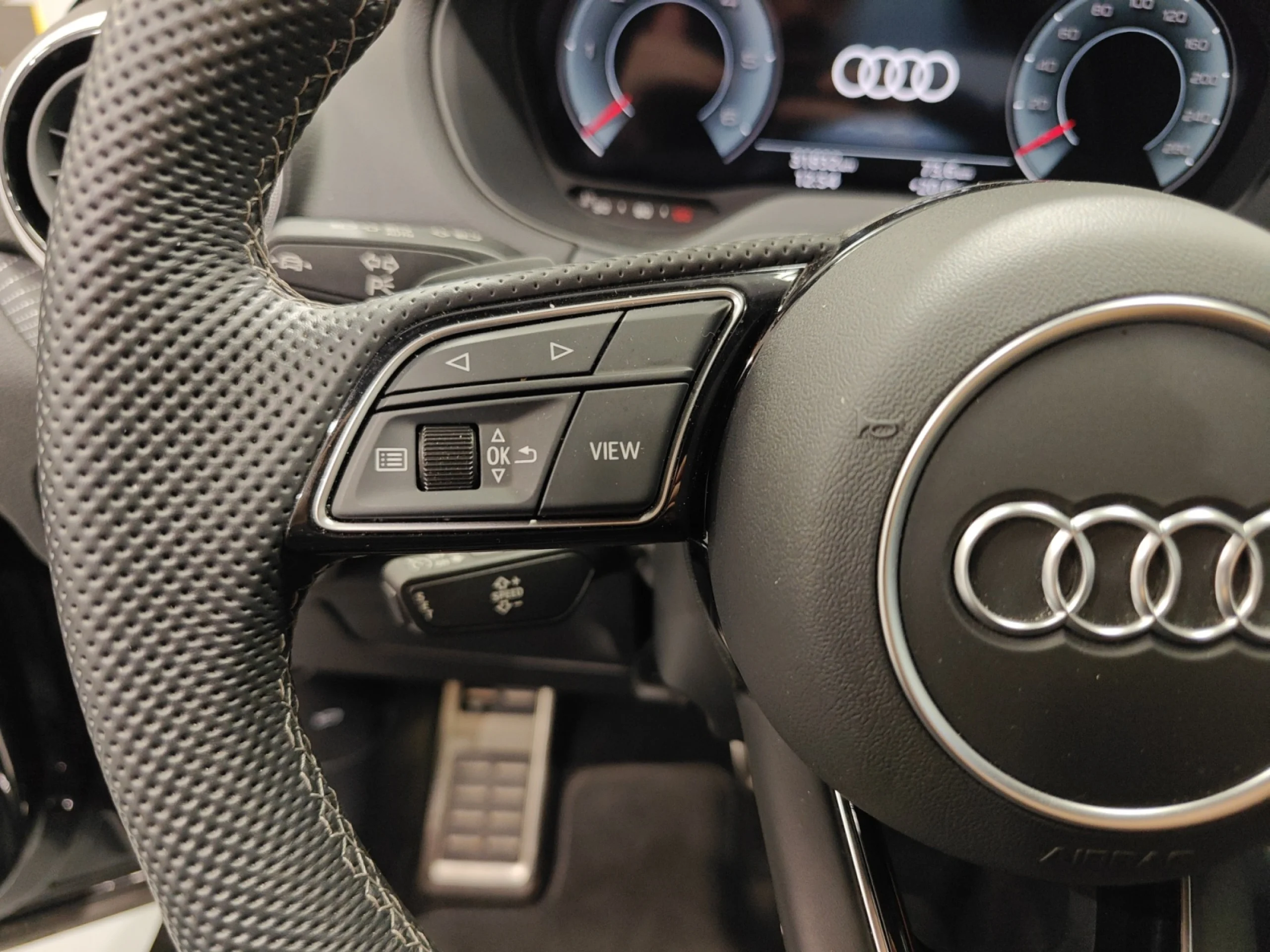 AUDI Q2 ADRENALIN EDITION 35 TDI 110KW S TRONIC - Foto 11