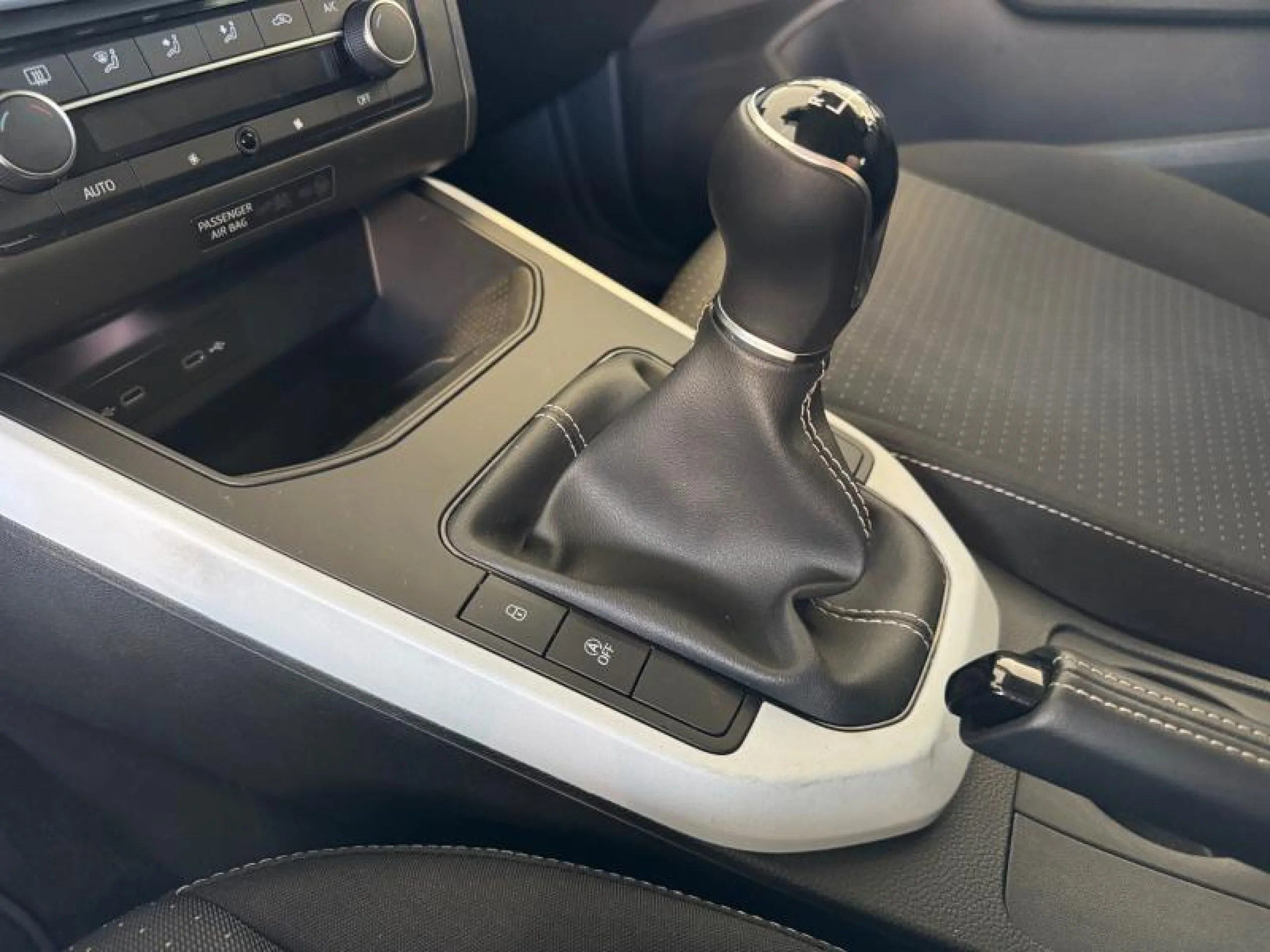 SEAT ARONA 1.0 TSI 85KW STYLE SPECIAL EDITION - Foto 9