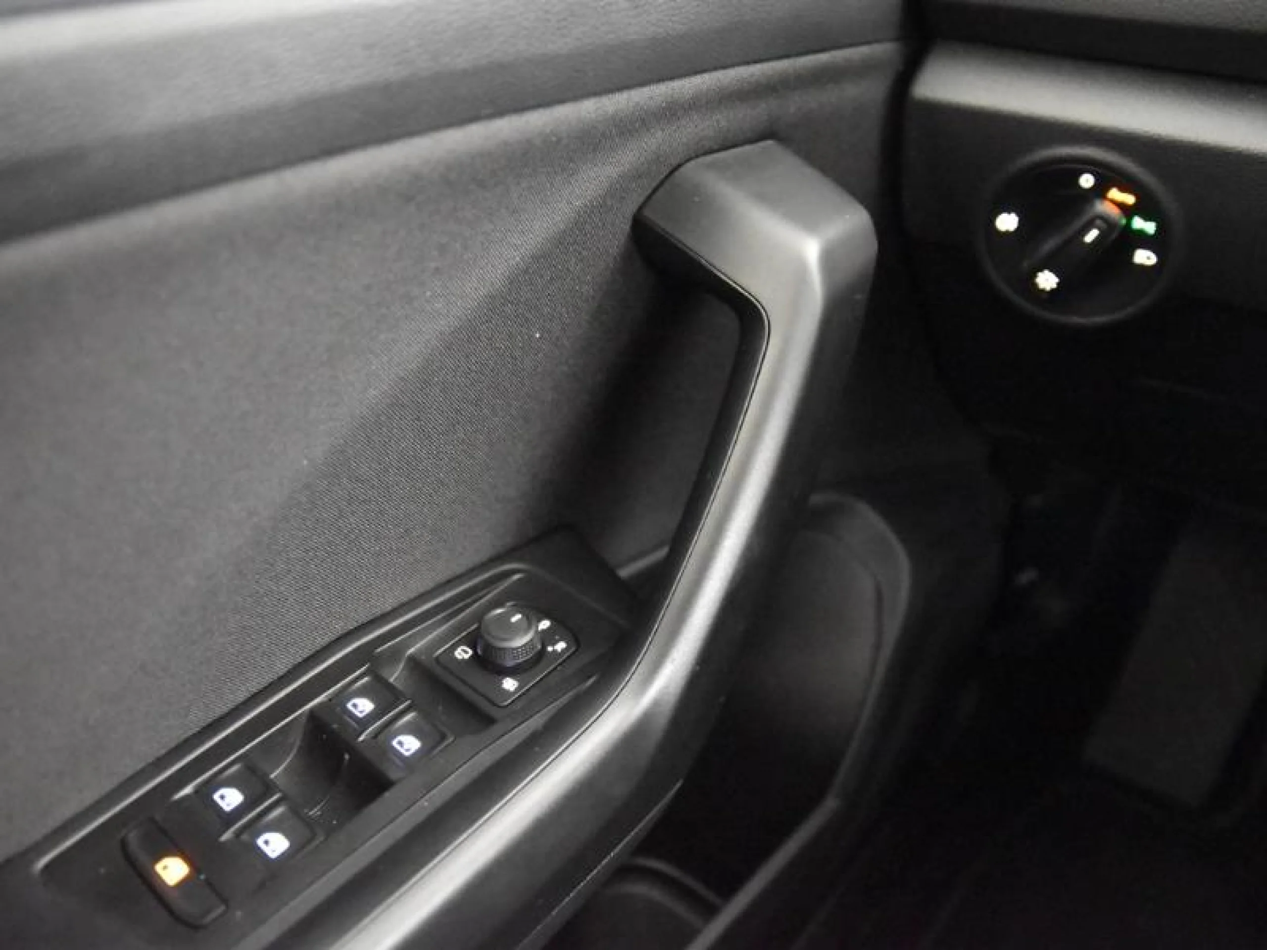 VOLKSWAGEN T ROC T ROC MÁS 1.5 TSI 110 KW (150 CV)  AUTOMÁTICO DSG 7 VEL. - Foto 15