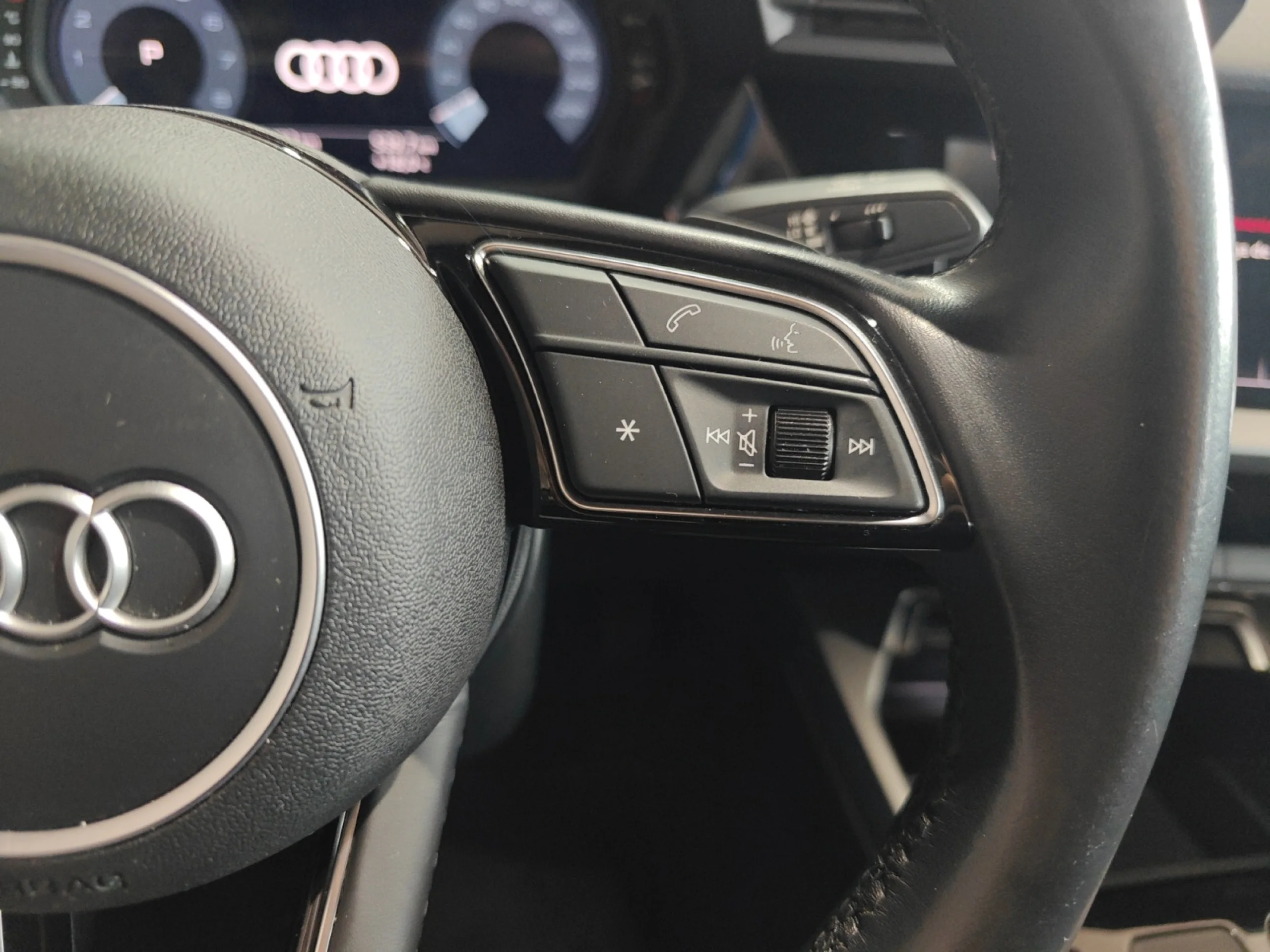 AUDI A3 SEDAN S LINE 35 TFSI 110KW S TRONIC - Foto 10
