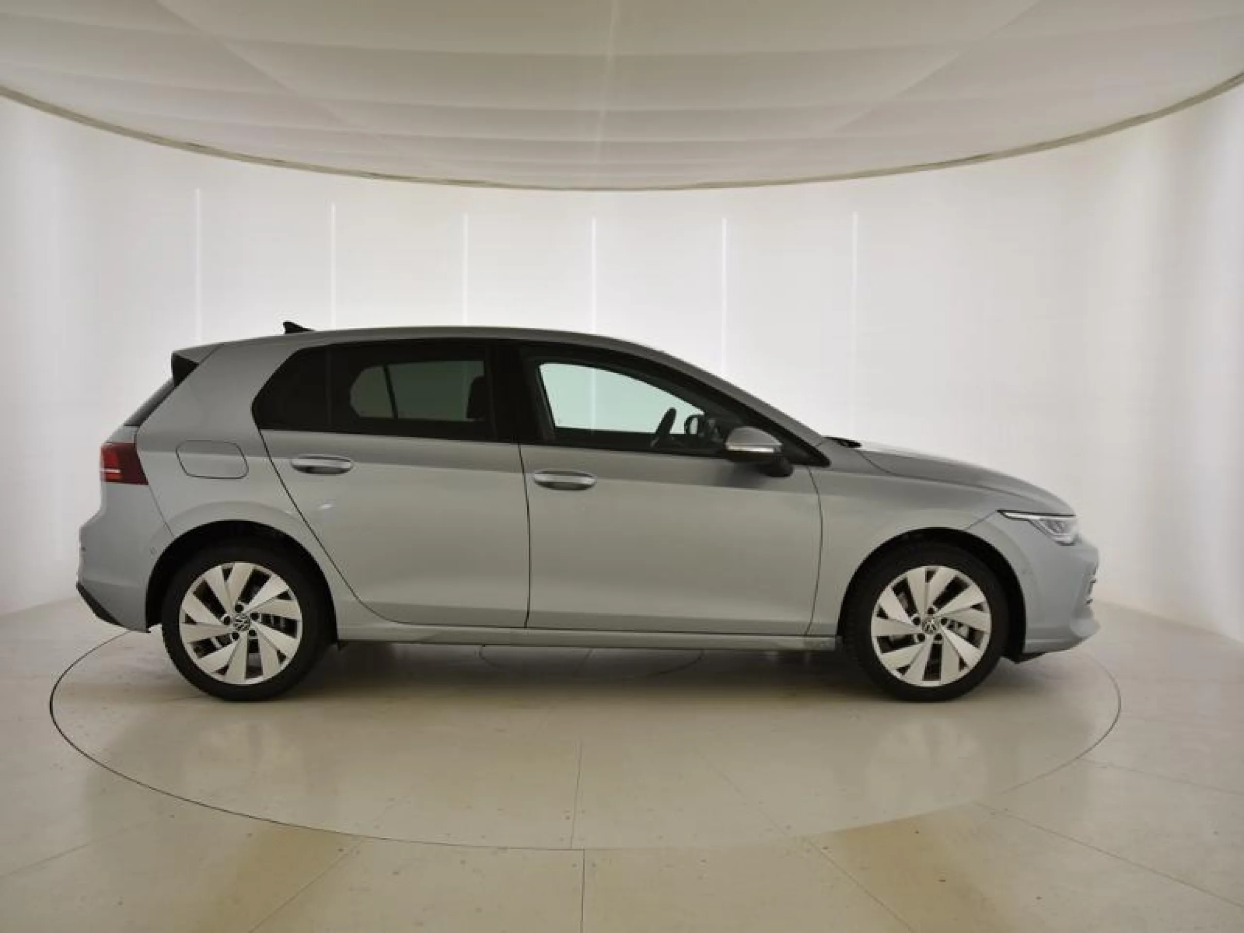 VOLKSWAGEN GOLF GOLF MATCH 1.5 TSI EHYBRID 110 KW (150 CV) / 85 KW (115 CV)  AUTOMÁTICO DSG 6 VEL. - Foto 3