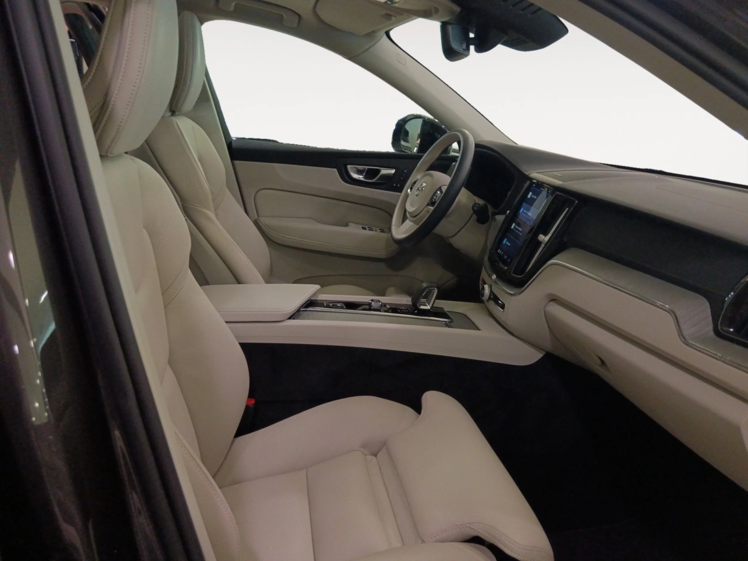 VOLVO XC60 2.0 T6 AWD RECHARGE ULTRA DARK AUTO - Foto 5