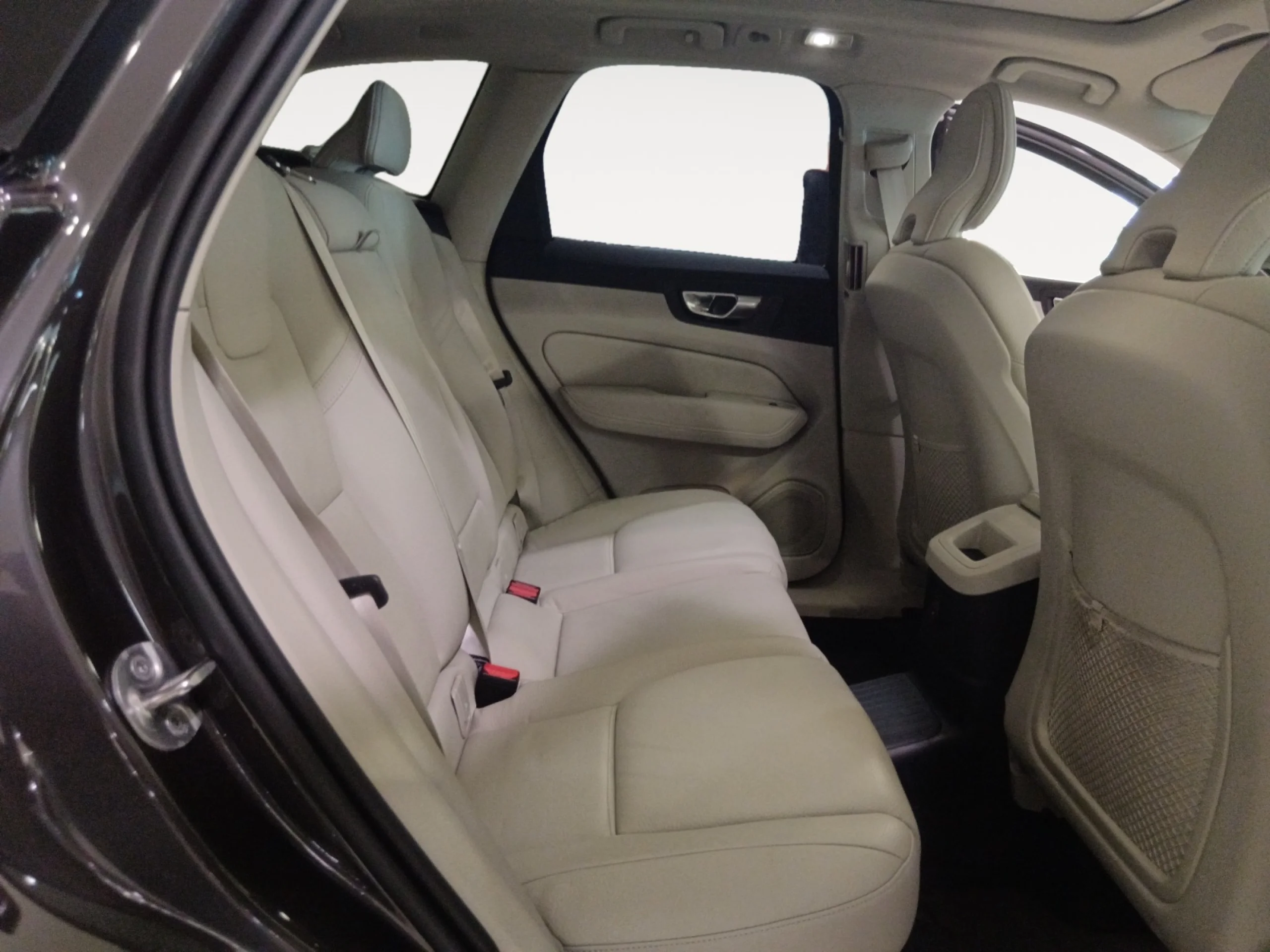 VOLVO XC60 2.0 T6 AWD RECHARGE ULTRA DARK AUTO - Foto 6