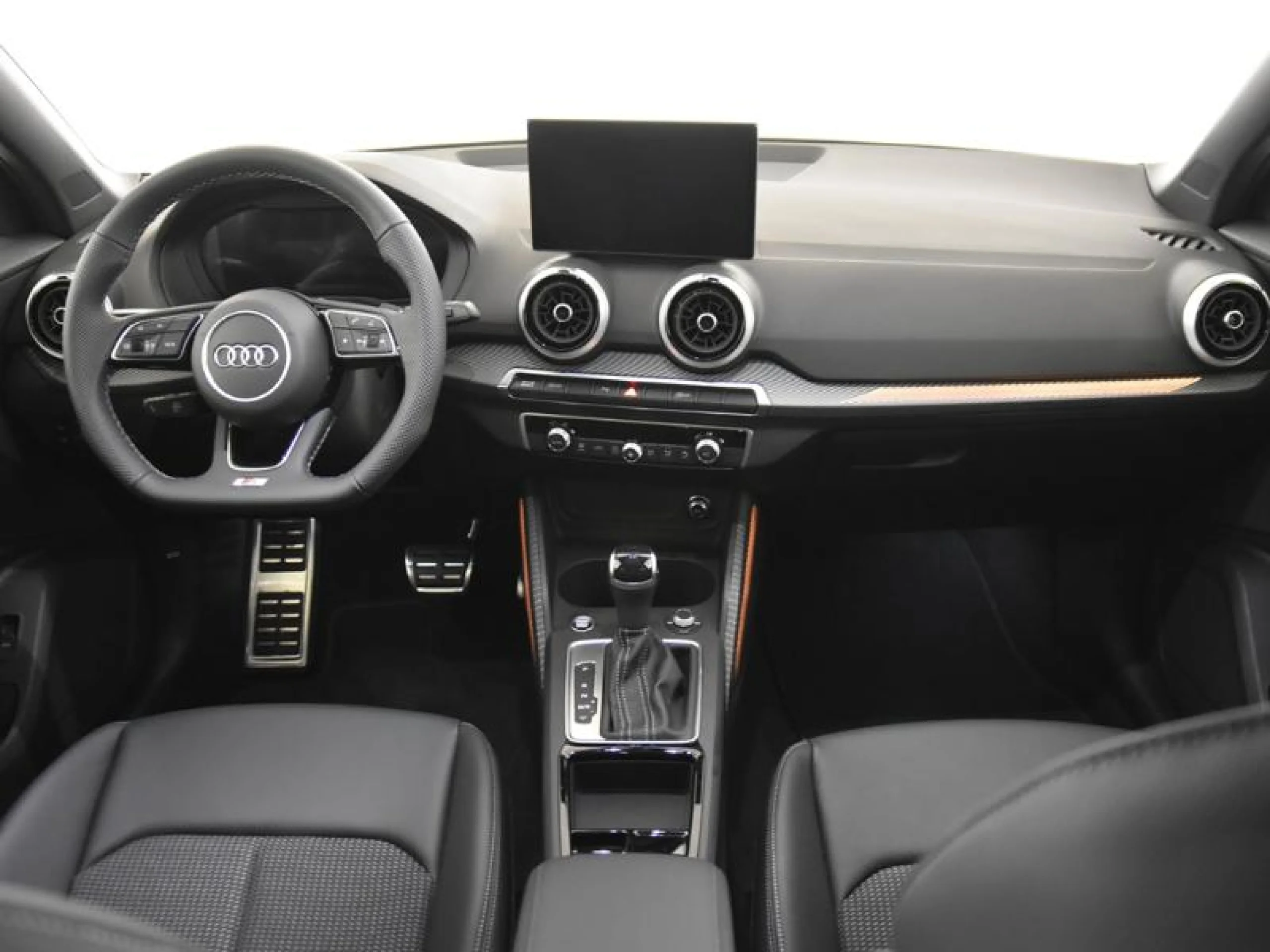 AUDI Q3 SPORTBACK BLACK LINE E HYBRID 200 KW - Foto 4