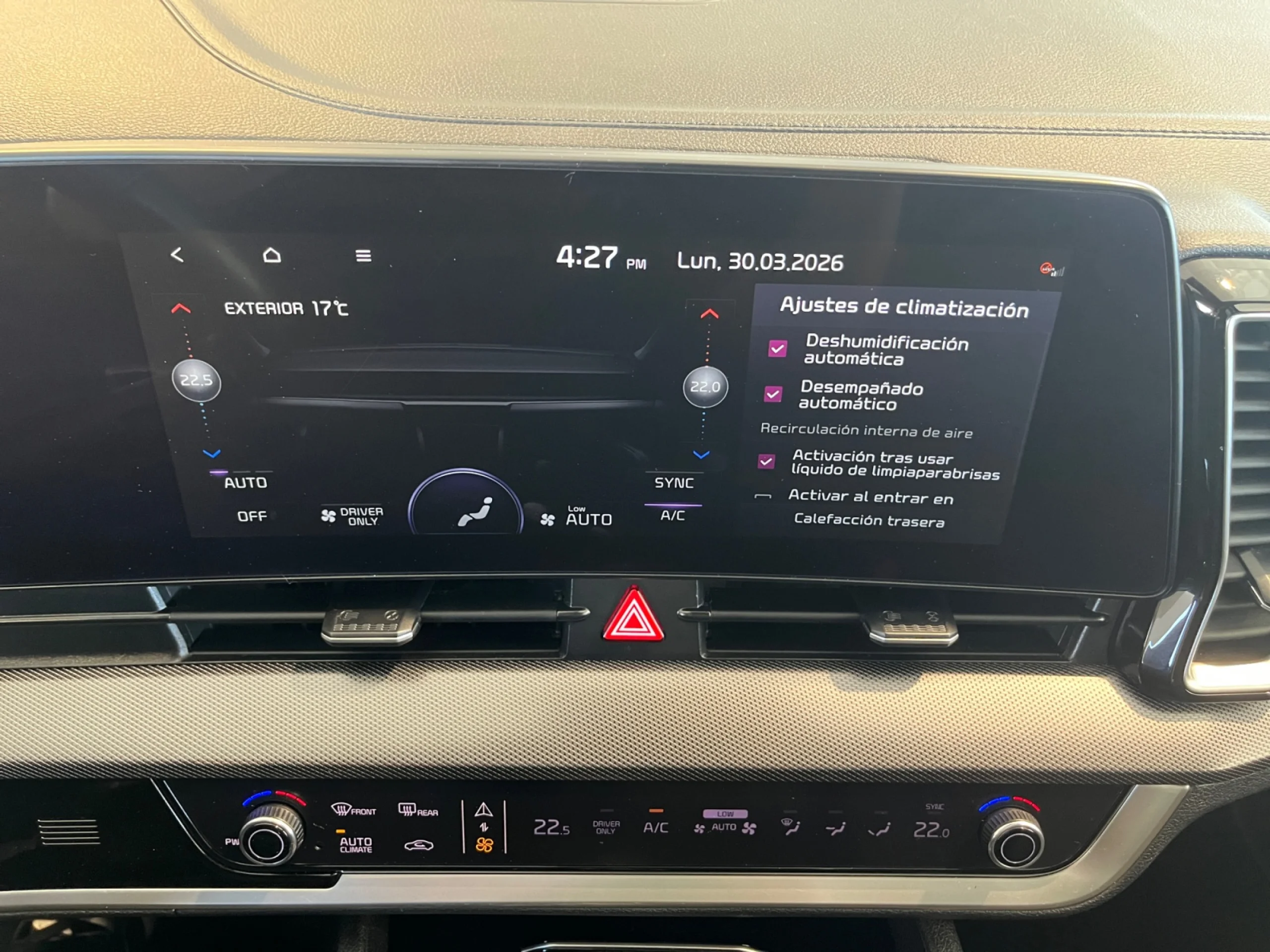 KIA SPORTAGE 1.6 T GDI PHEV 198KW (265CV) TECH 4X4 - Foto 14