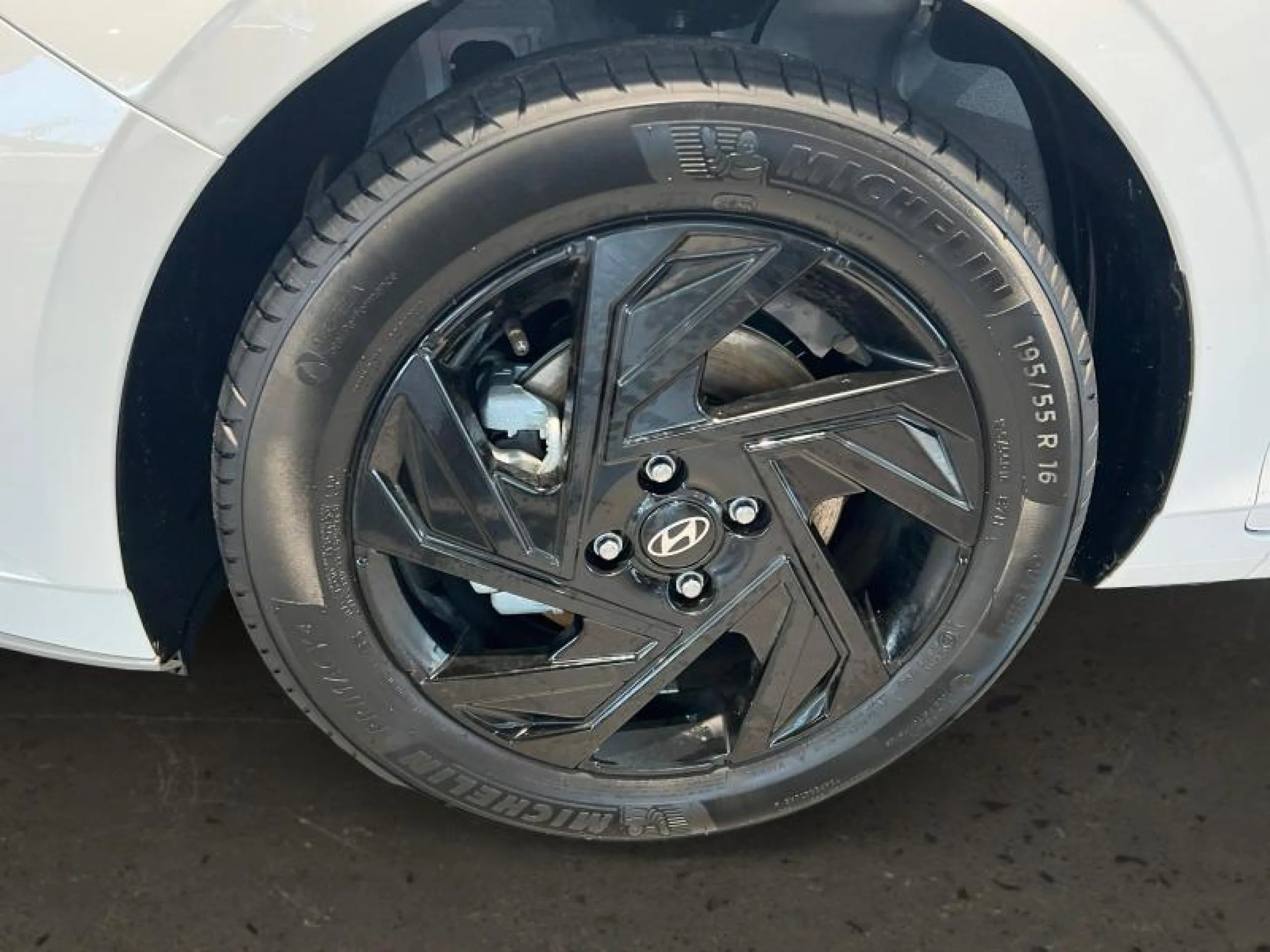 HYUNDAI I20 1.0 T BLACK LINE - Foto 5