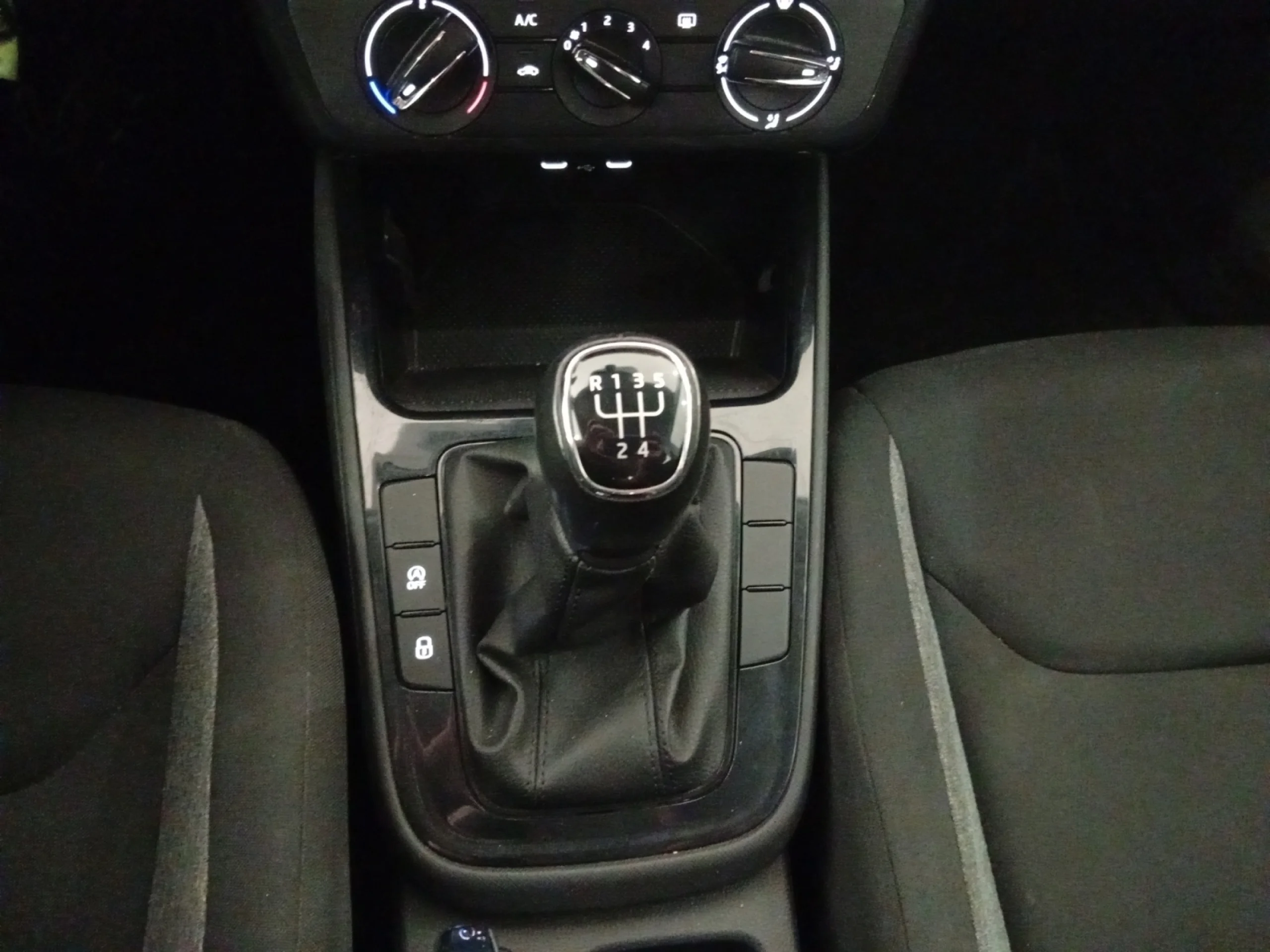 SKODA FABIA 1.0 TSI 70KW (95CV) STYLE - Foto 17