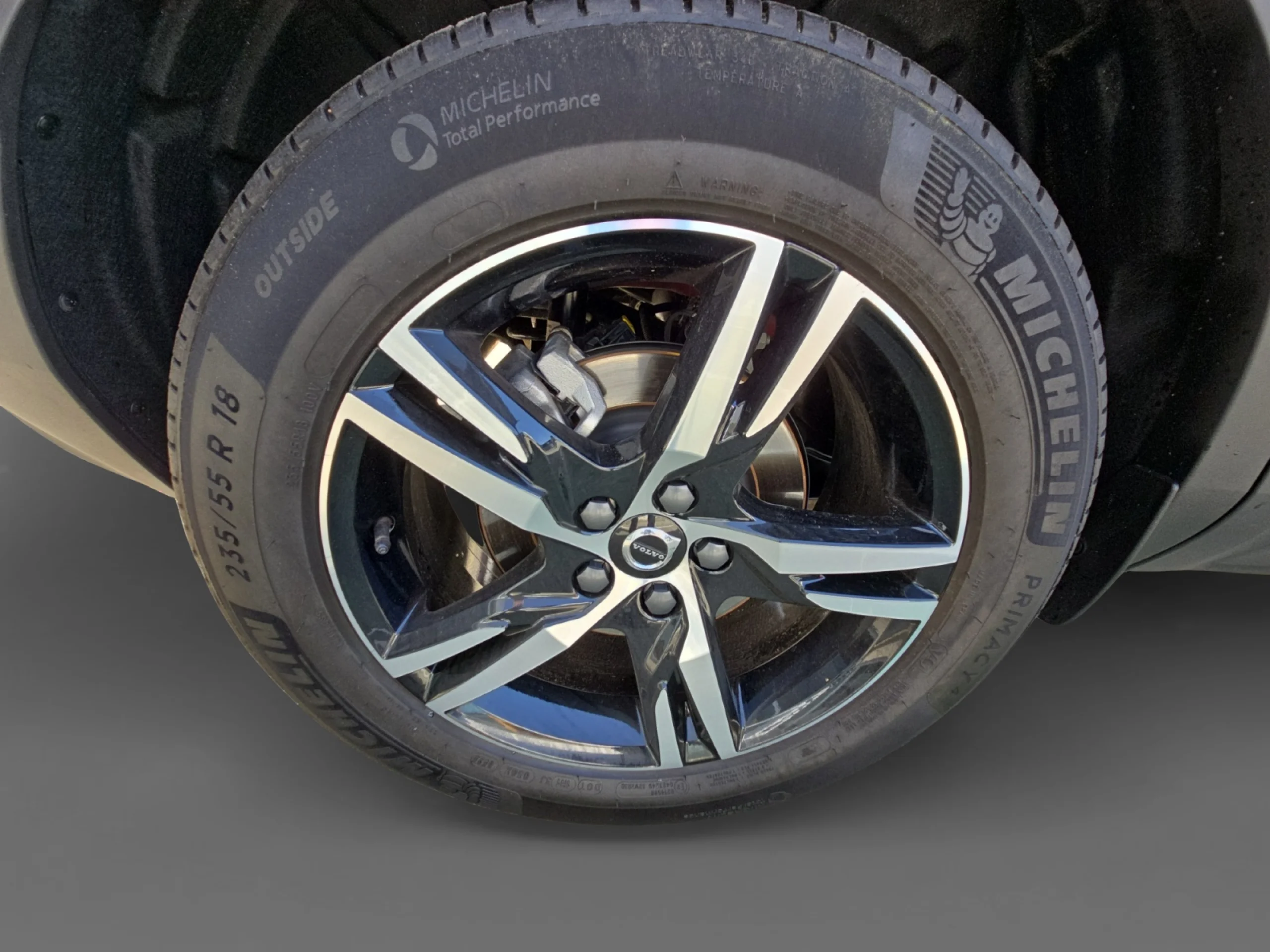 VOLVO XC40 2.0 B3 G PLUS DARK AUTO - Foto 9
