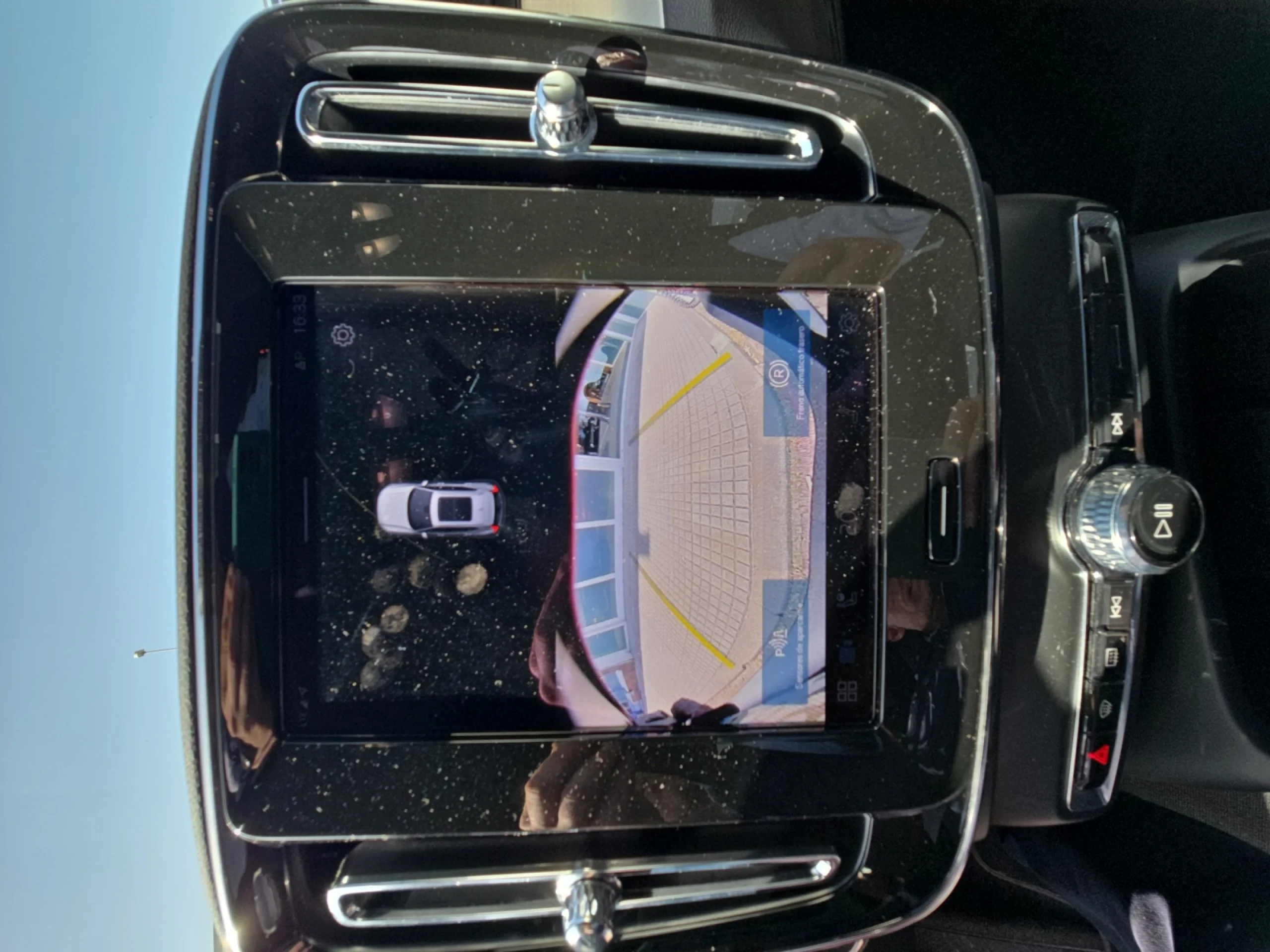 VOLVO XC40 2.0 B3 G PLUS DARK AUTO - Foto 11