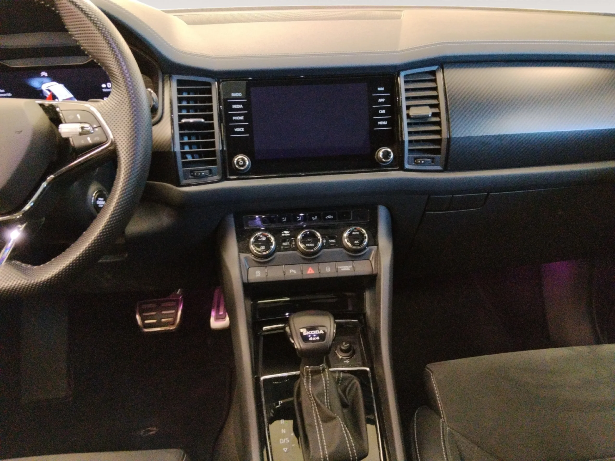 SKODA KODIAQ 2.0 TDI 110KW (150CV) DSG 4X4 SPORTLINE - Foto 20