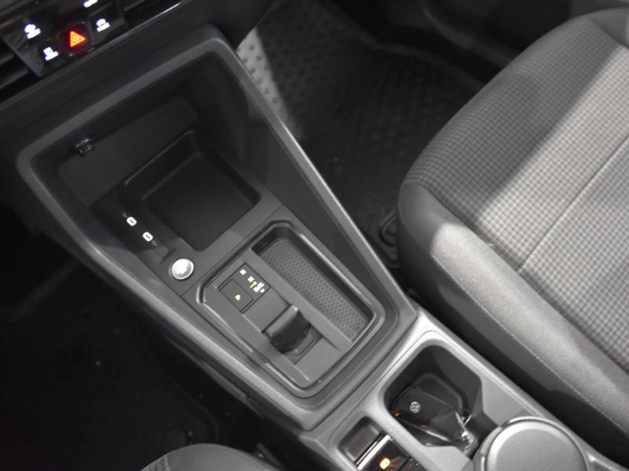 VW COMERCIALES Caddy CADDY  ORIGIN 5 ASIENTOS  1.5 TSI HYBRID 85 KW (116 CV) / 85 KW (116 CV) DSG 6 VEL. - Foto 10