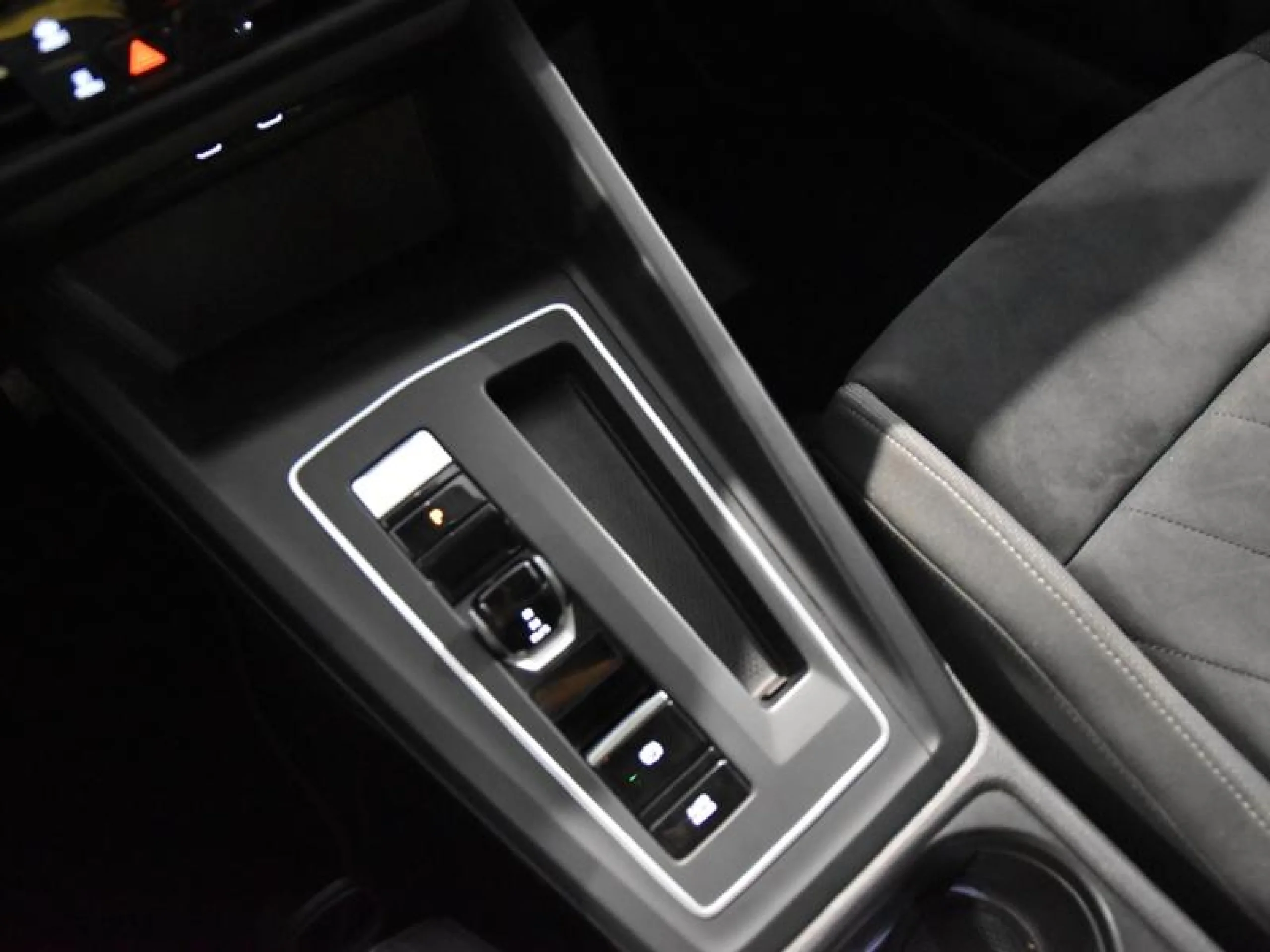 VOLKSWAGEN GOLF LIFE 1.5 ETSI 96KW (130CV) DSG - Foto 10