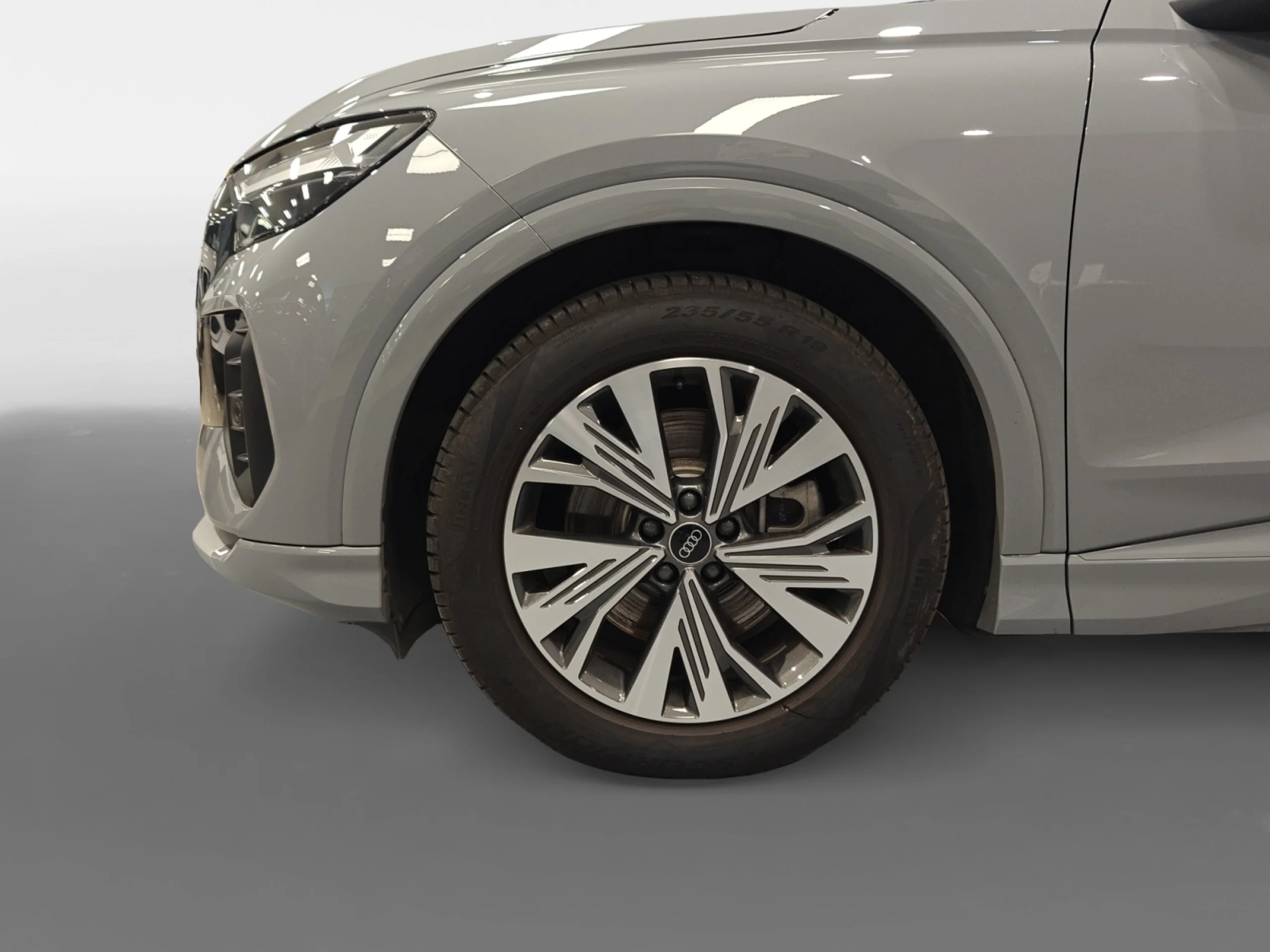 AUDI Q4 E TRON ADVANCED 40 E TRON 150KW 63KWH - Foto 8