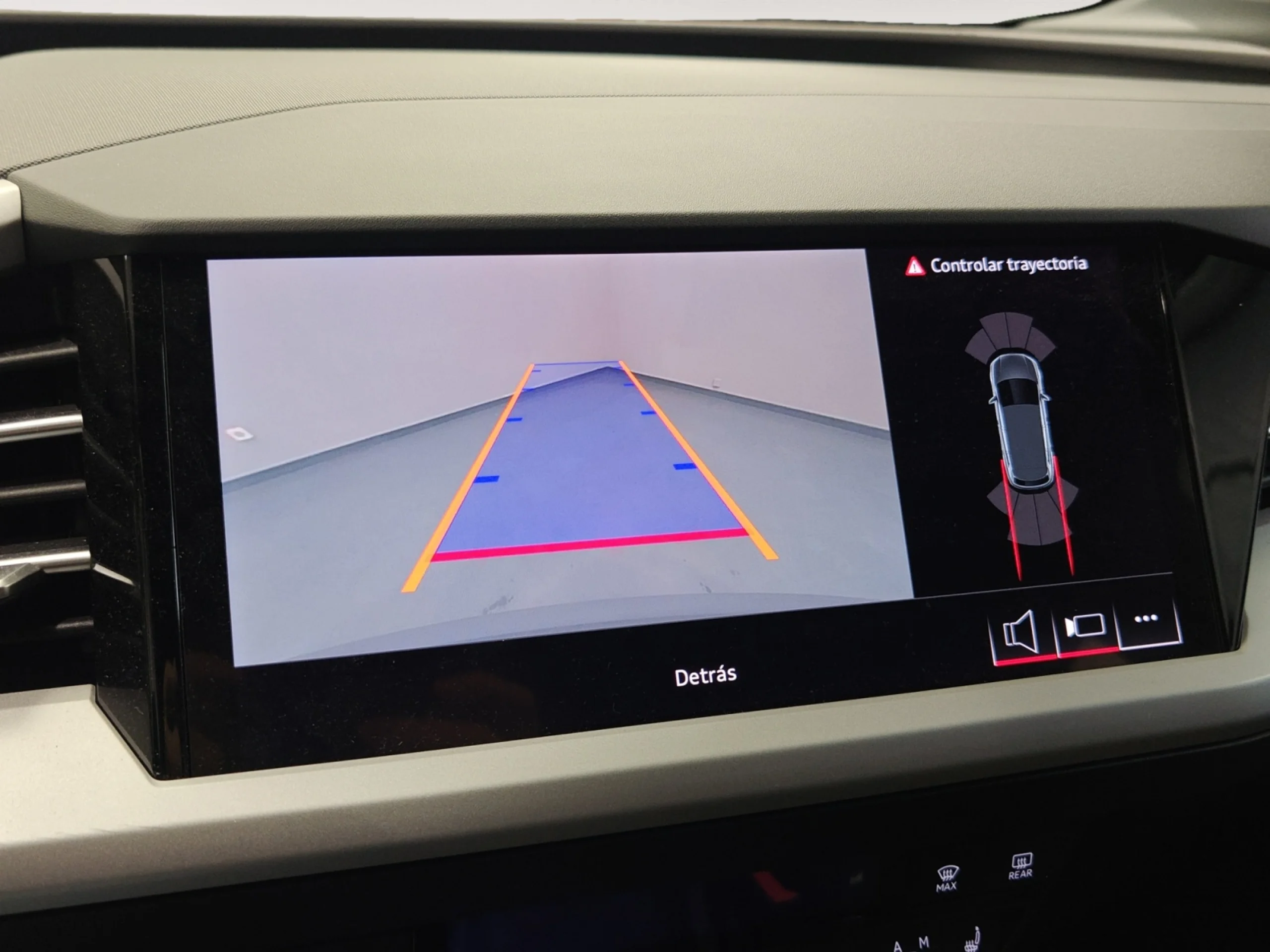 AUDI Q4 E TRON ADVANCED 40 E TRON 150KW 63KWH - Foto 16