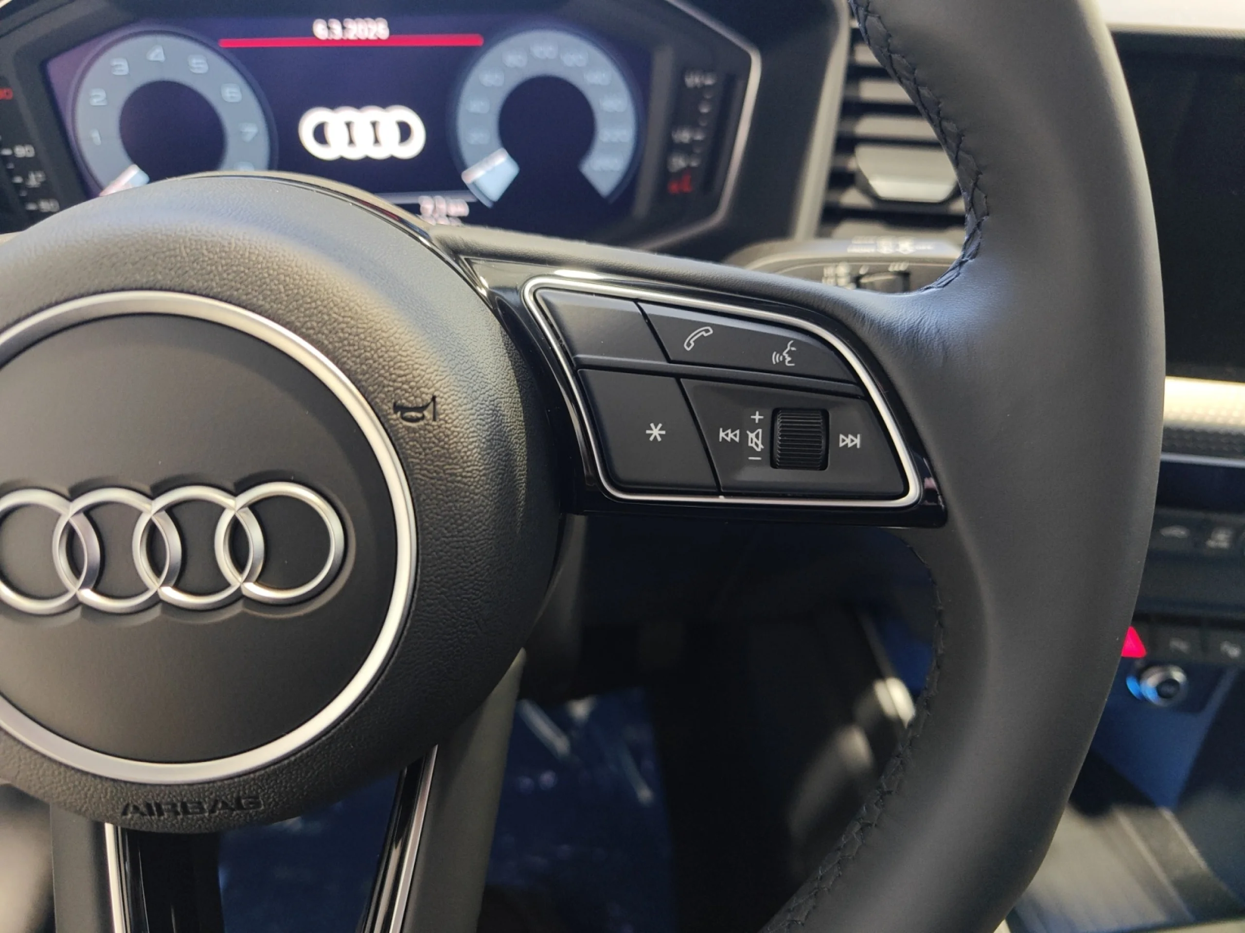 AUDI A1 SPORTBACK ADVANCED 30 TFSI 85KW S TRONIC - Foto 10