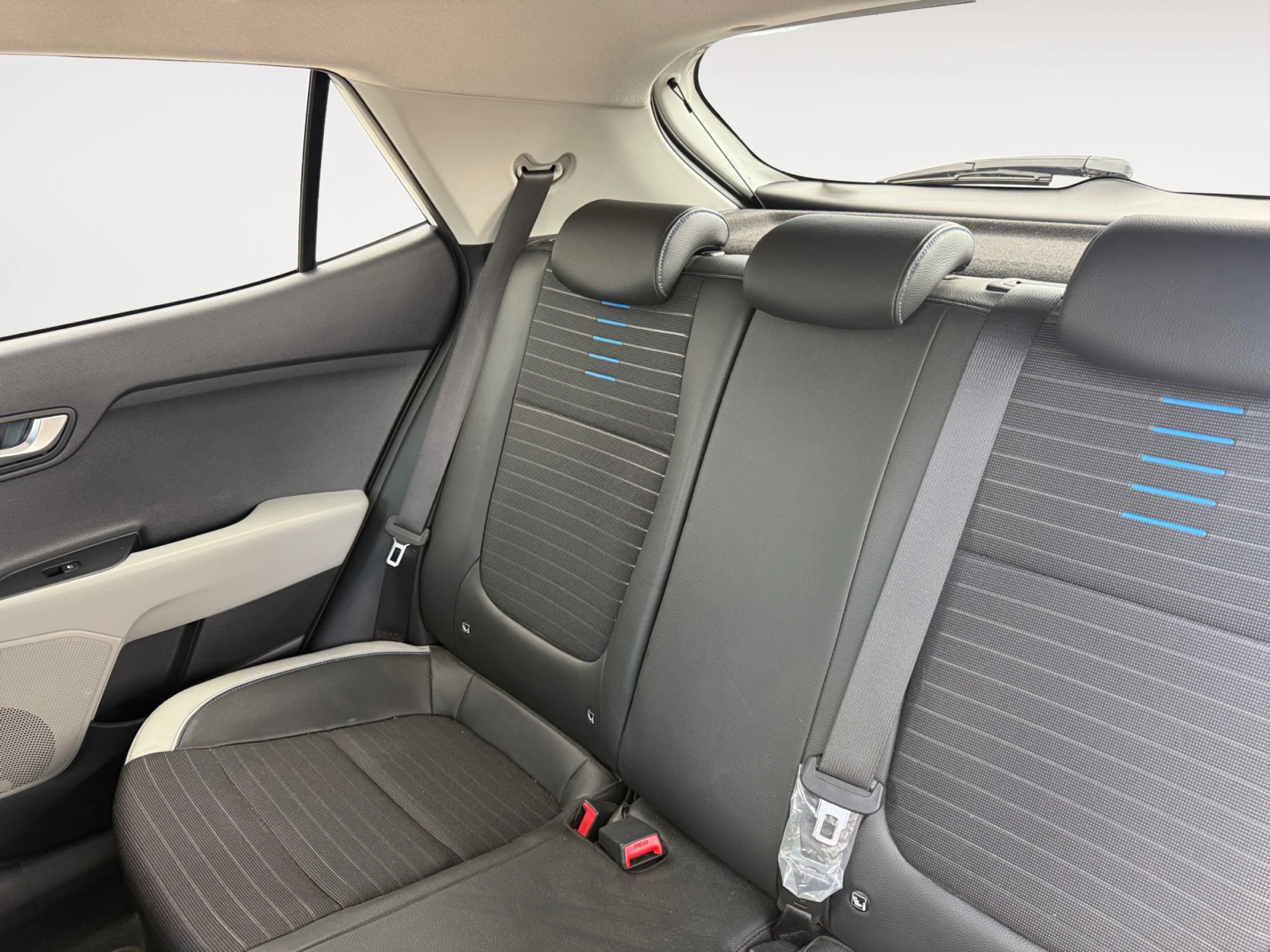 KIA STONIC 1.0 T GDI 74KW (100CV) MHEV IMT DRIVE - Foto 6