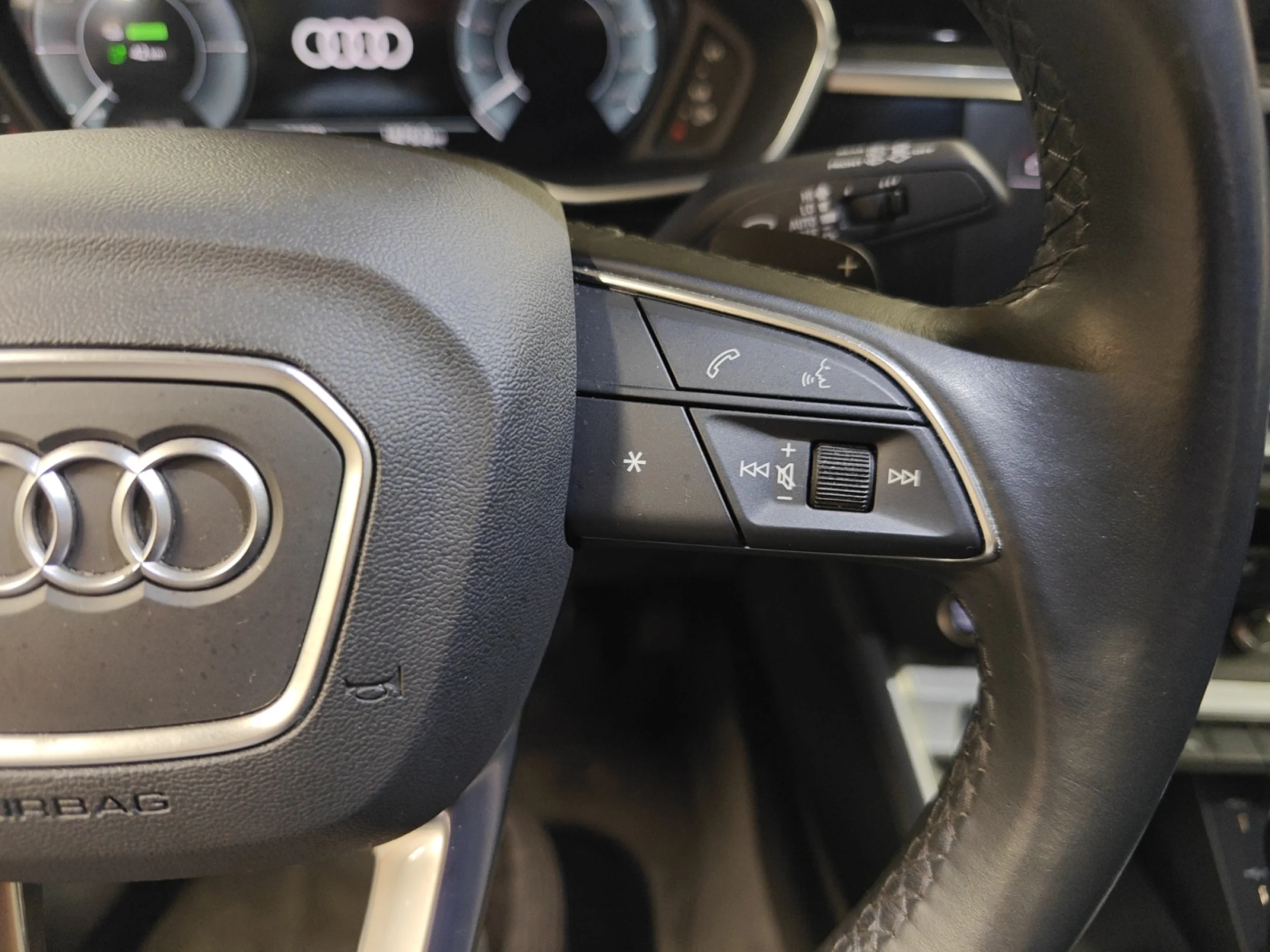 AUDI Q3 45 TFSI E 180KW S TRONIC ADVANCED - Foto 10