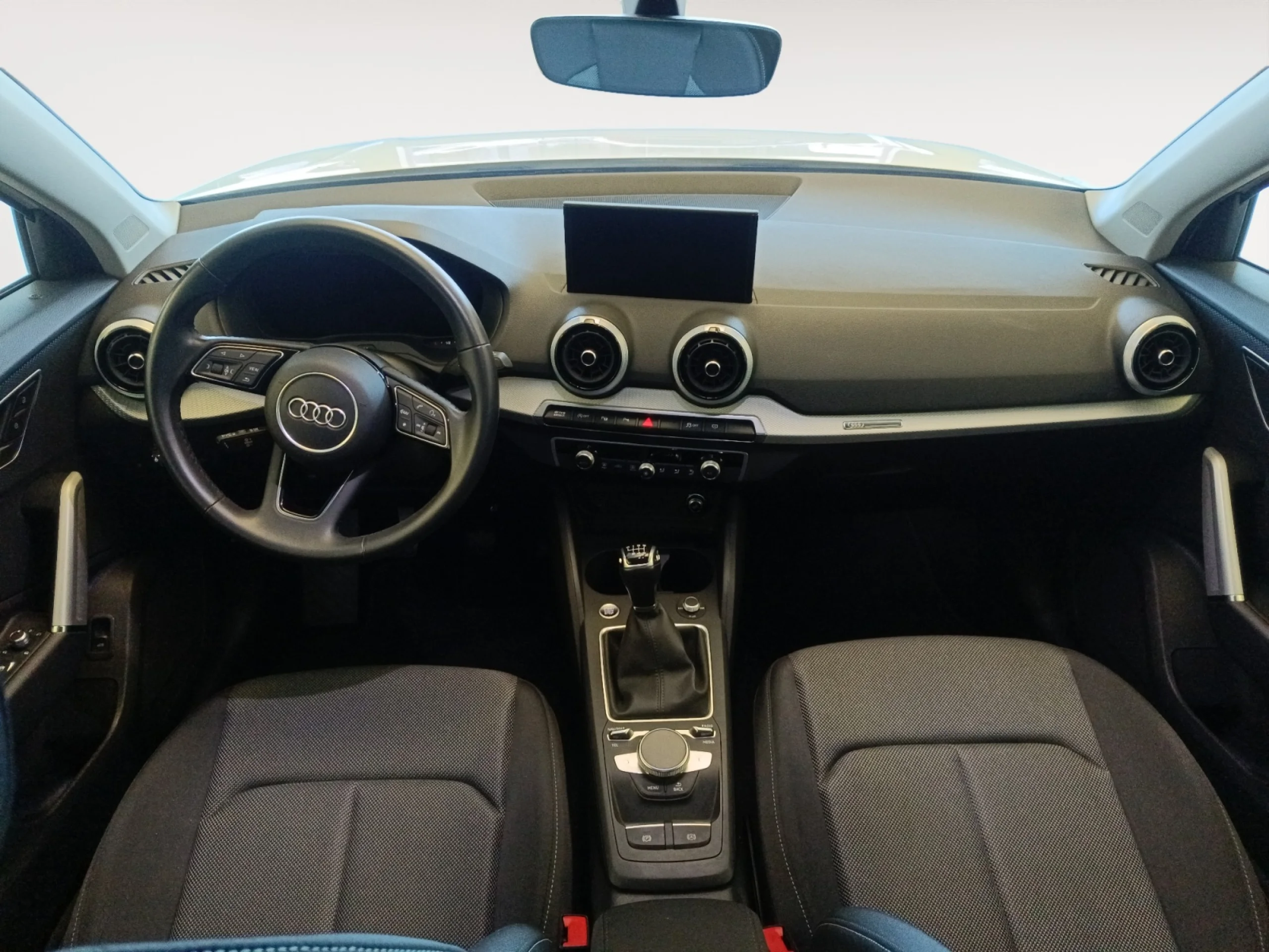 AUDI Q2 30 TFSI 81KW (110CV) - Foto 4