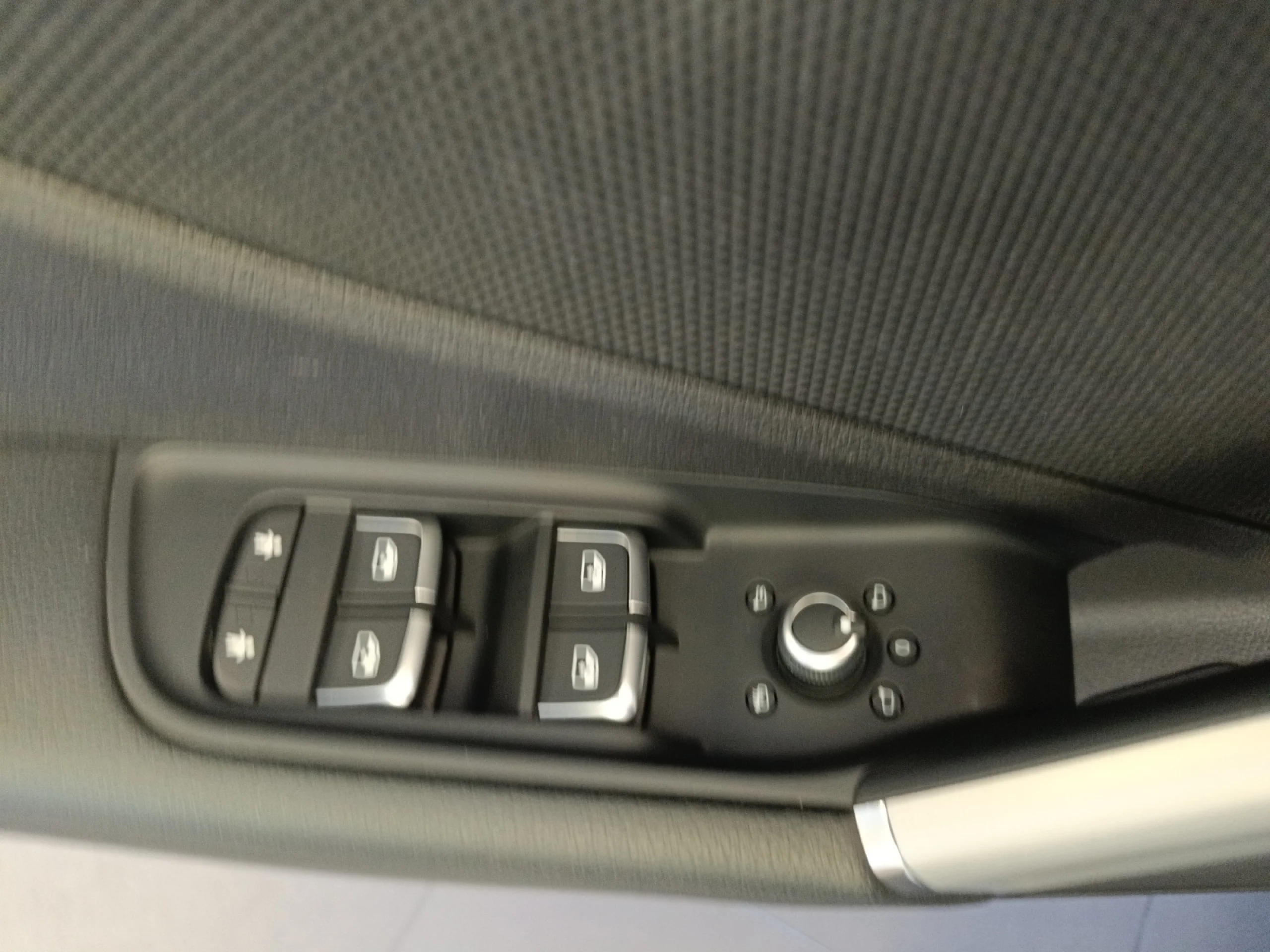 AUDI Q2 30 TFSI 81KW (110CV) - Foto 12