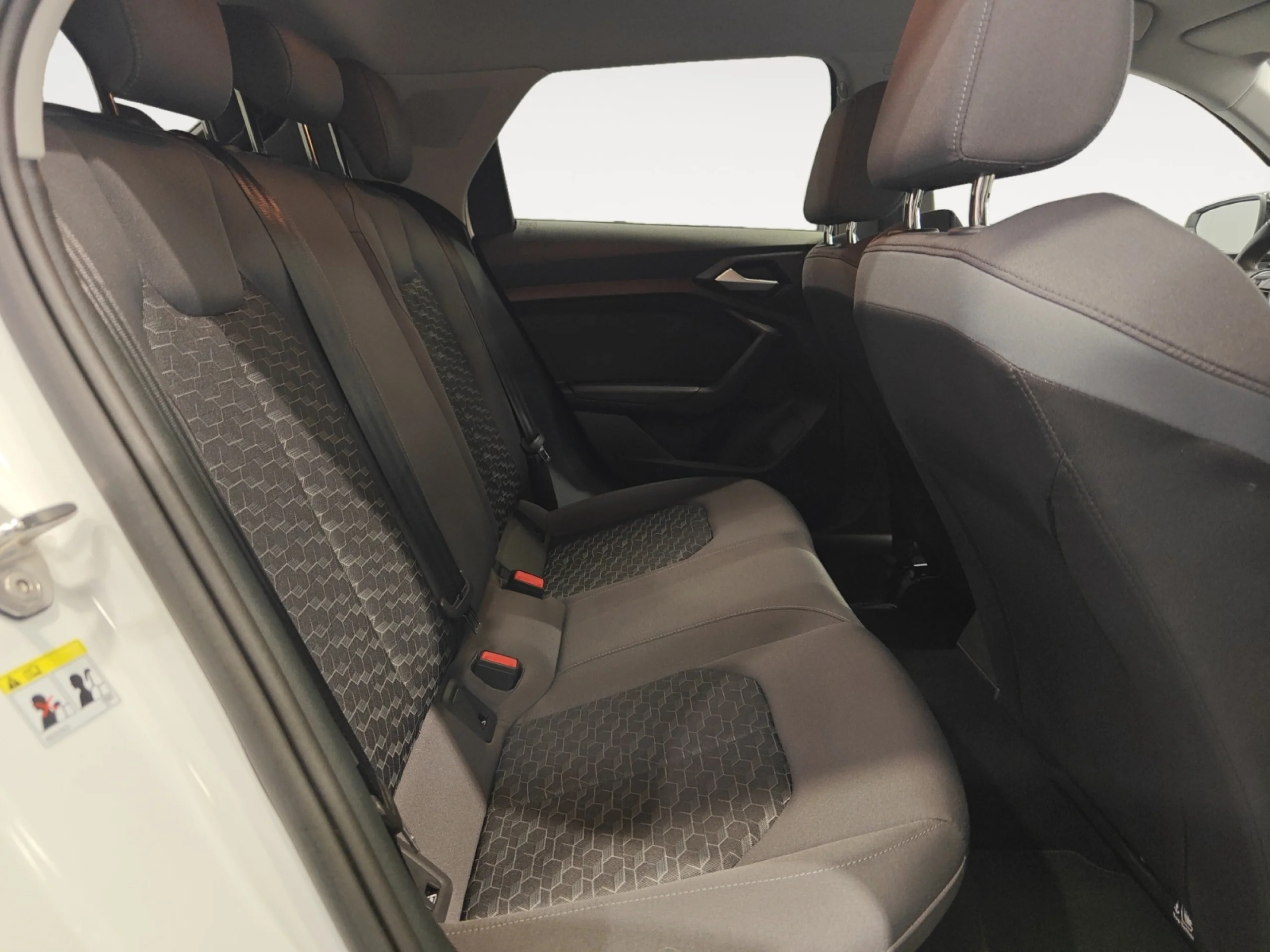 AUDI A1 SPORTBACK ADRENALIN 30 TFSI 85KW (116CV) - Foto 6