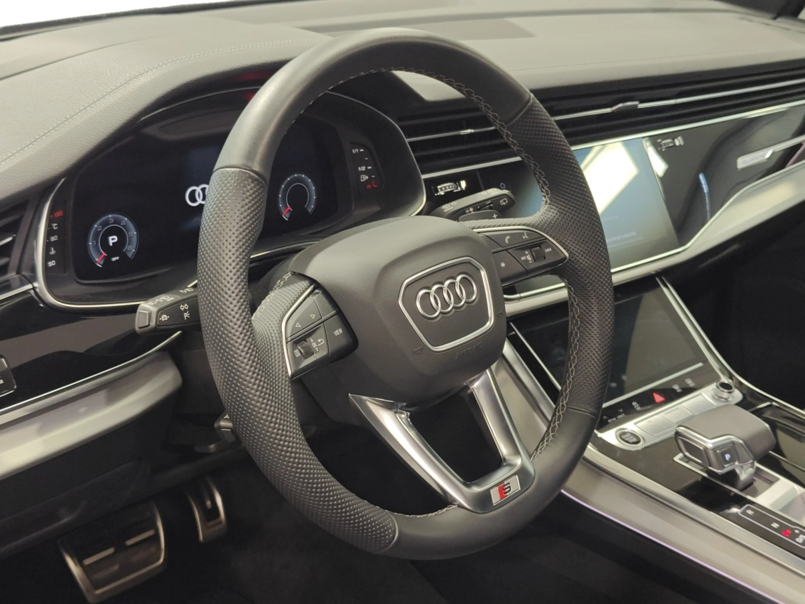 AUDI Q7 BLACK LINE ED. 50 TDI QUATTRO 210KW TIPT - Foto 9