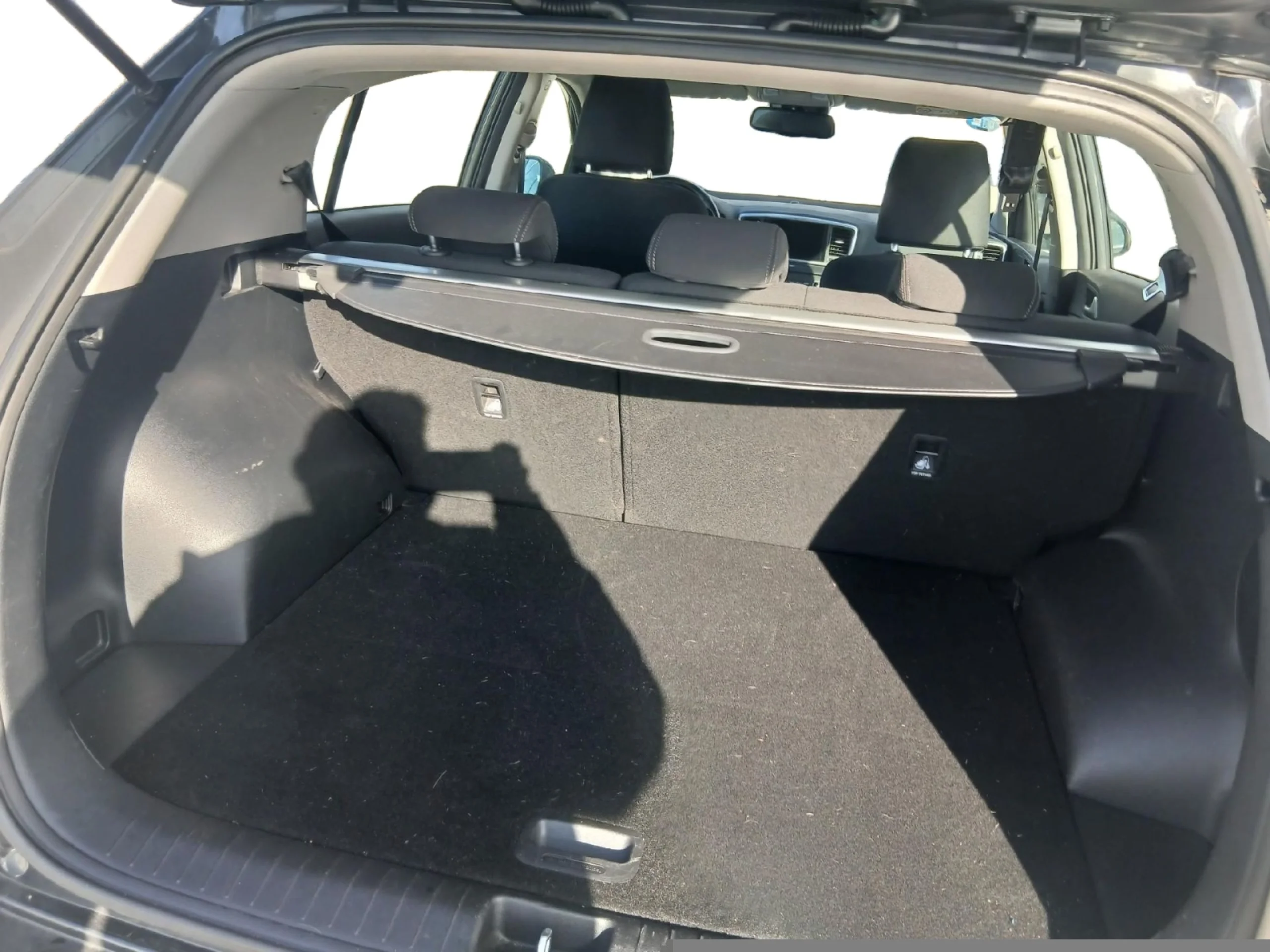 KIA SPORTAGE 1.6 MHEV DRIVE 100KW (136CV) 4X2 - Foto 6