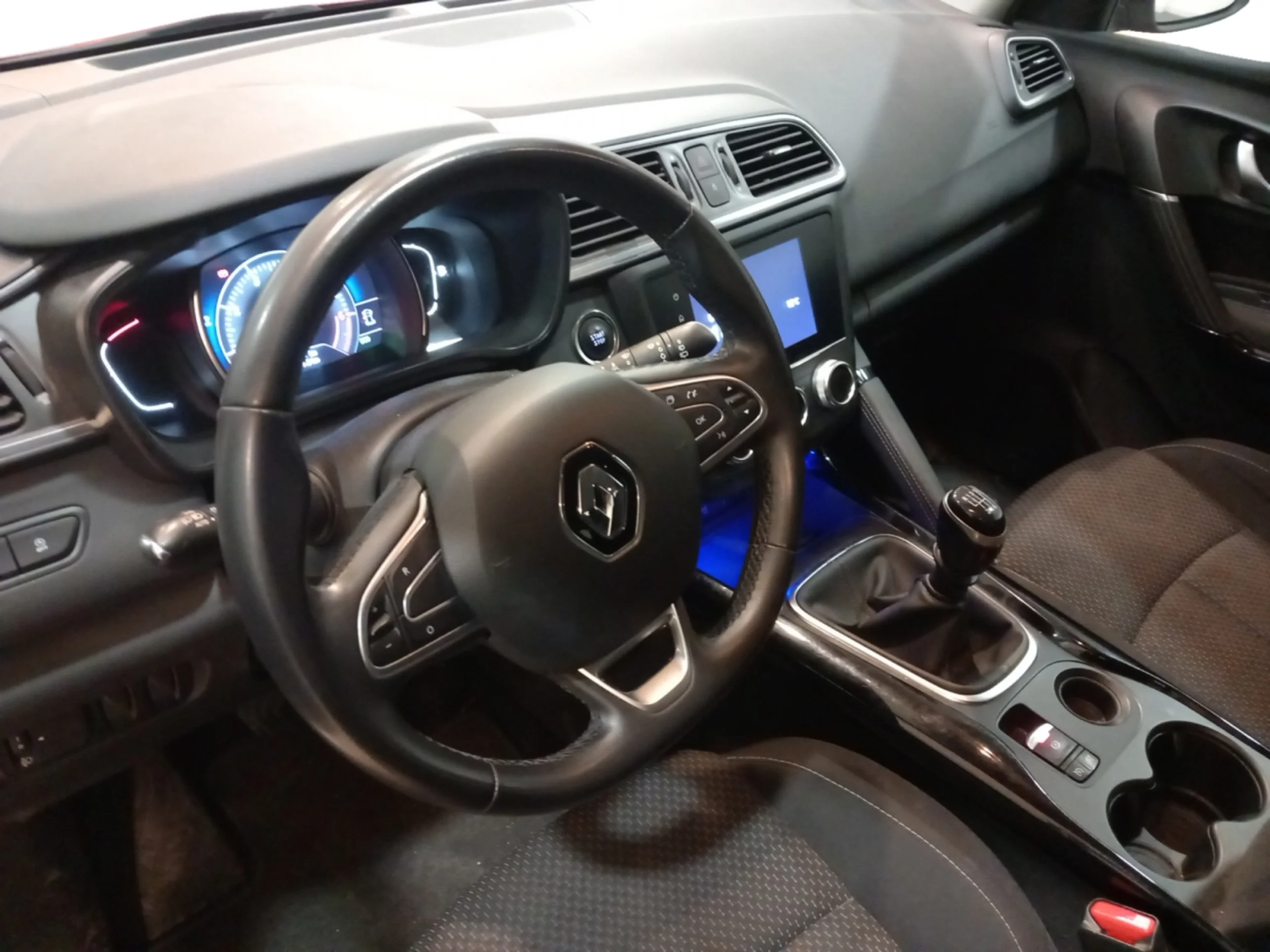 RENAULT KADJAR ZEN GPF TCE 103KW (140CV) - Foto 9