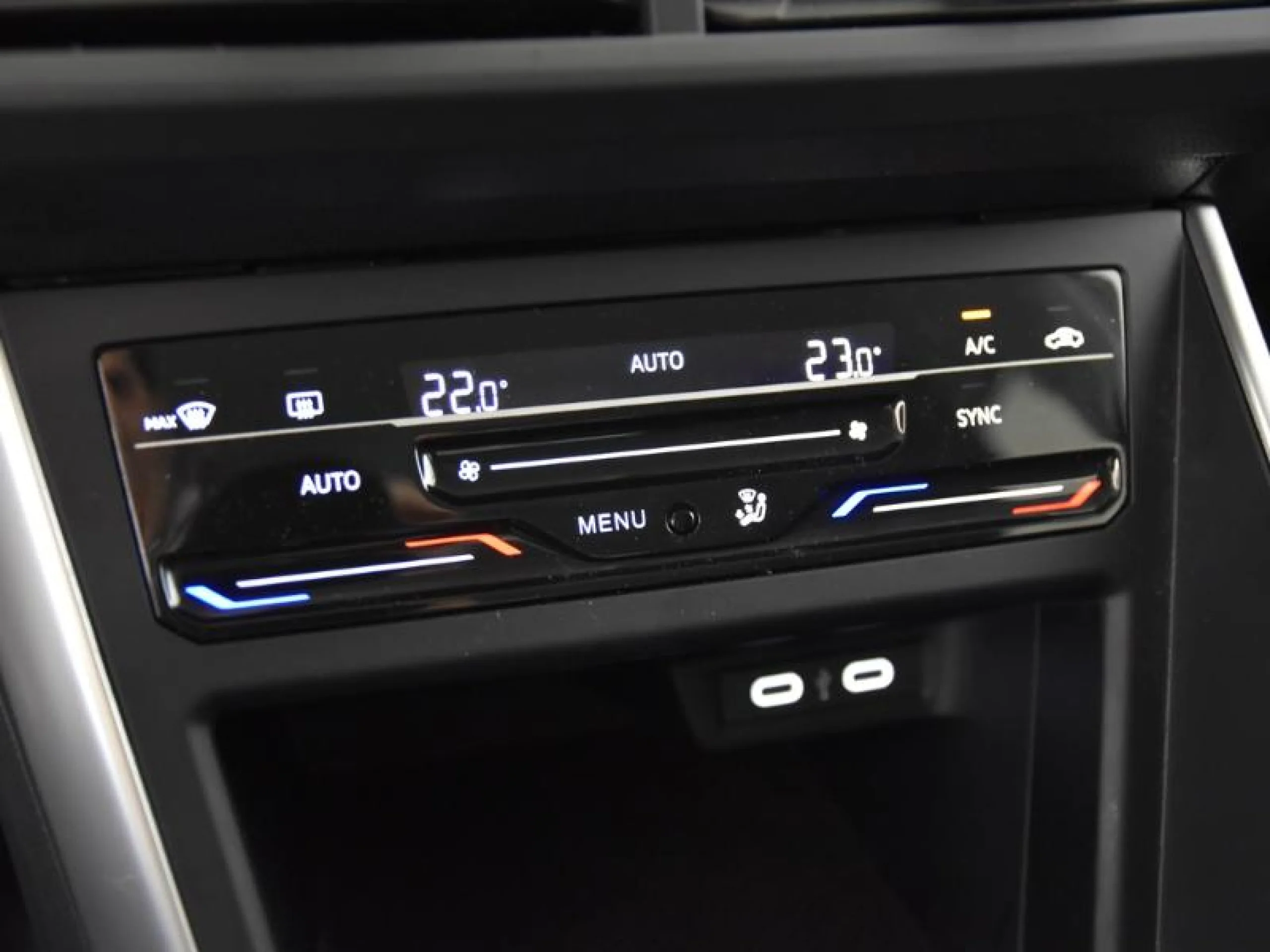 VOLKSWAGEN TAIGO TAIGO 1.0 TSI 85KW (115CV) - Foto 11