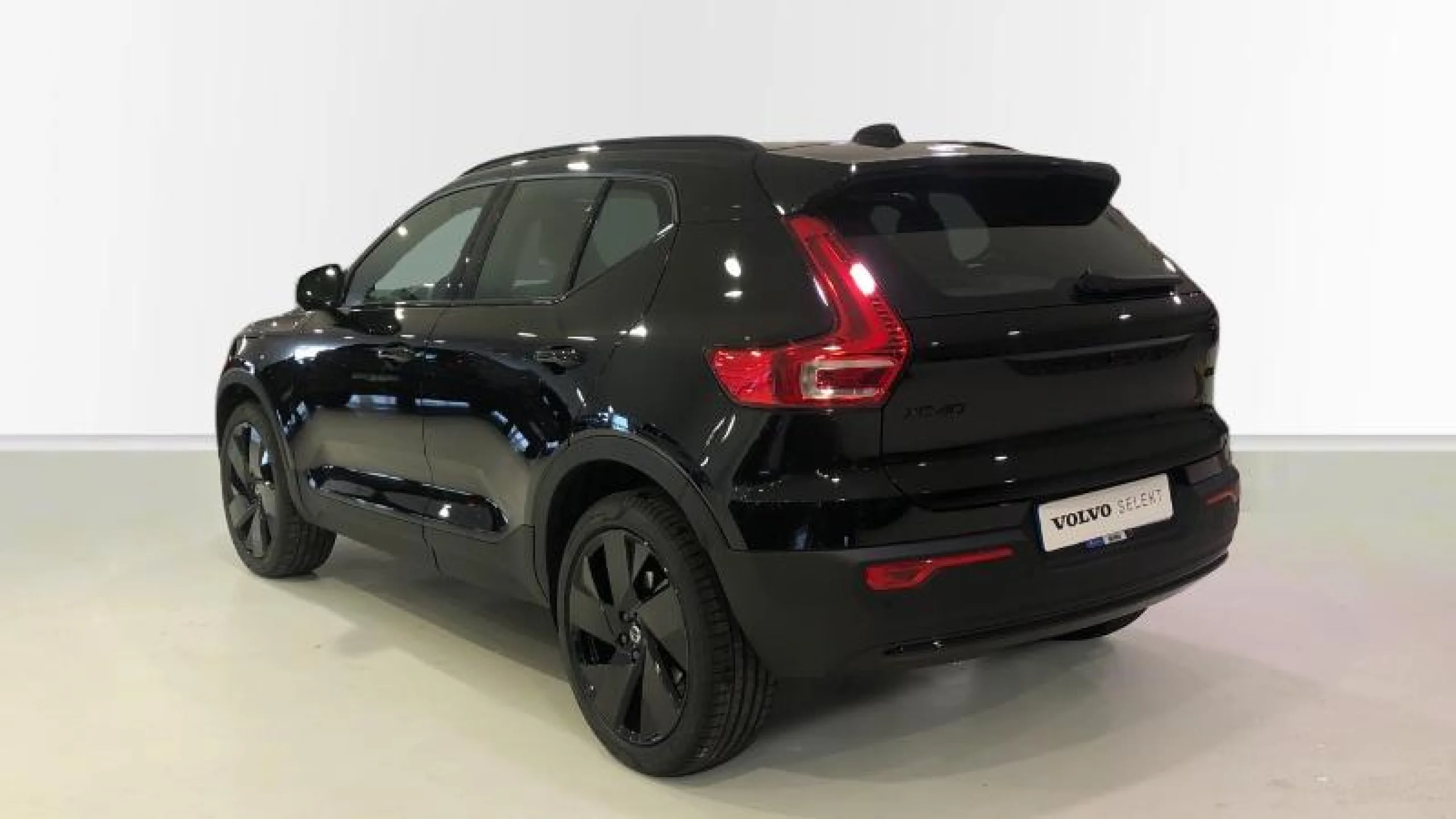 VOLVO XC40 2.0 B3 G BLACK EDITION PLUS AUTO - Foto 2