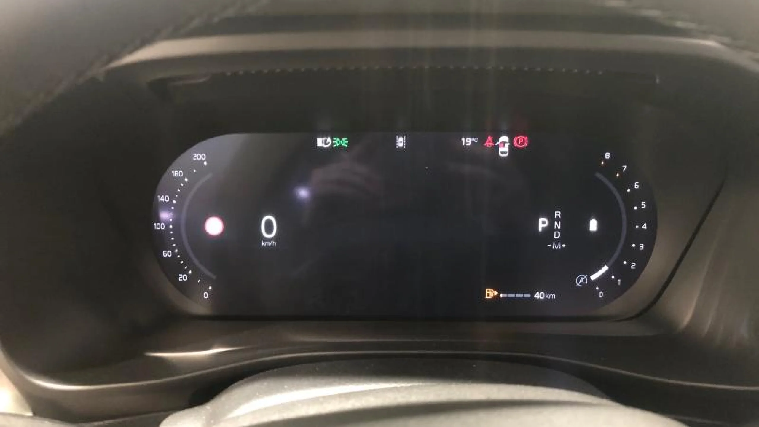 VOLVO XC40 2.0 B3 G BLACK EDITION PLUS AUTO - Foto 11
